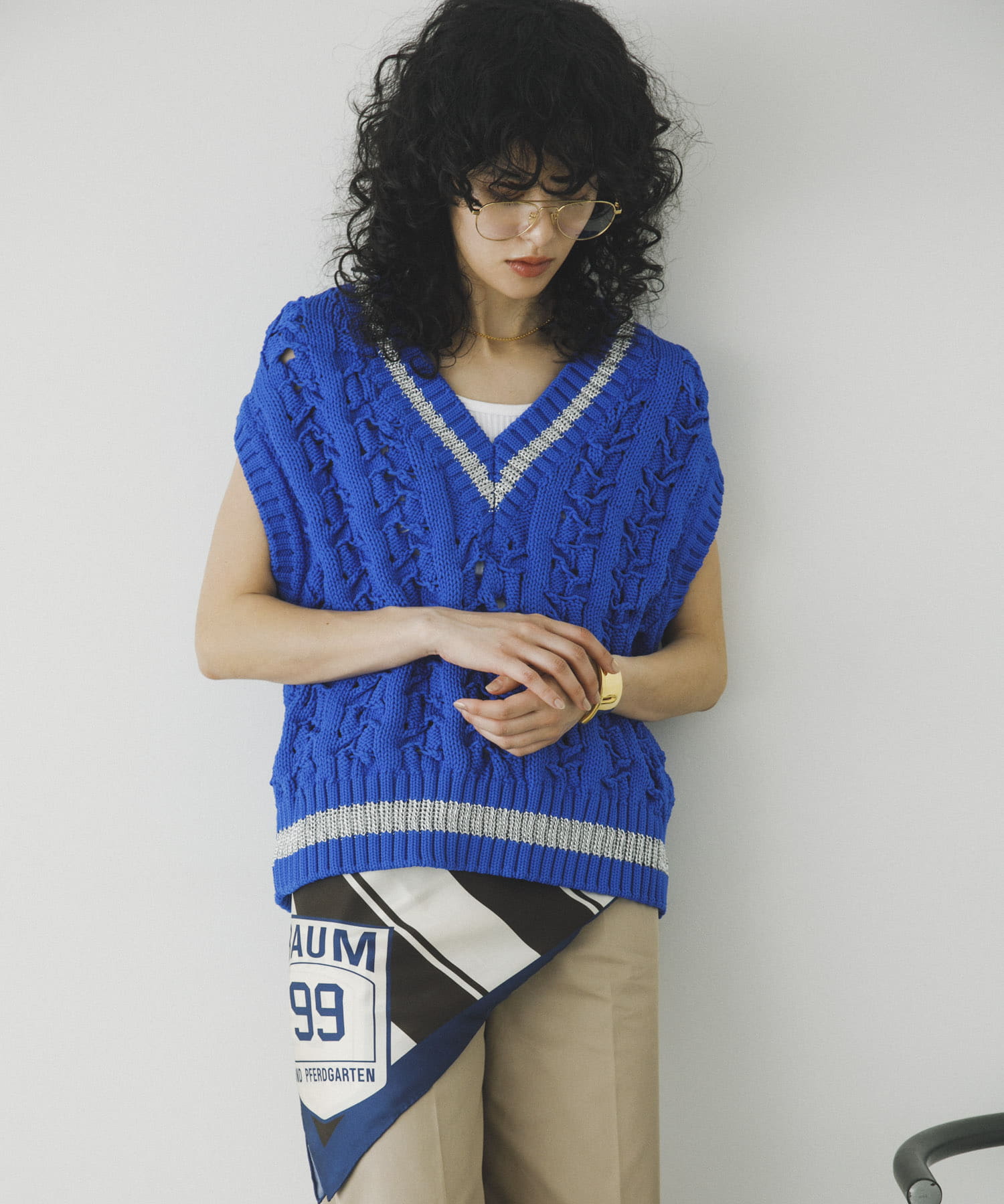 STUMBLY　BULKY TILDEN KNIT VEST