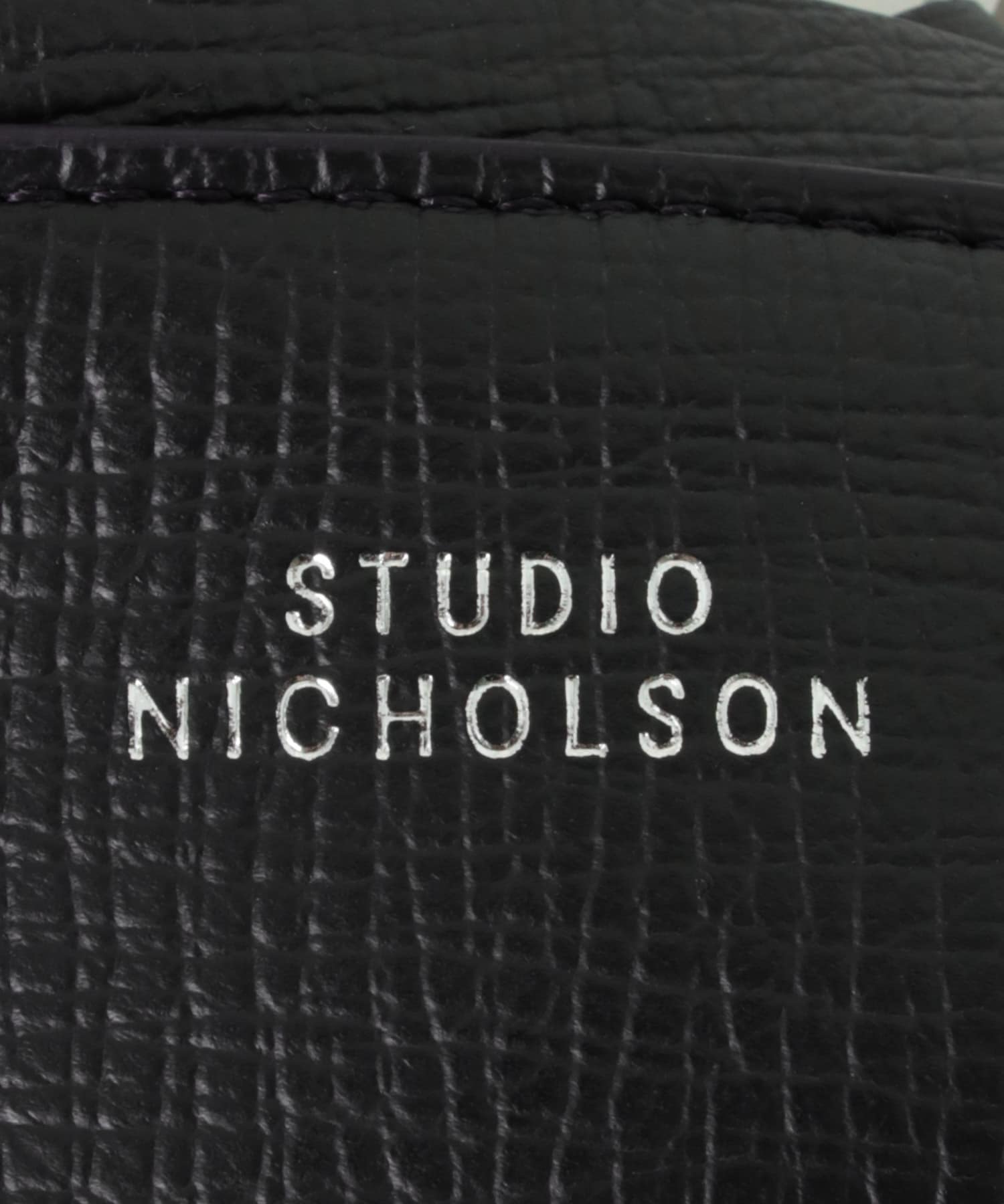 STUDIO NICHOLSON　POUCH D NAVY FREE