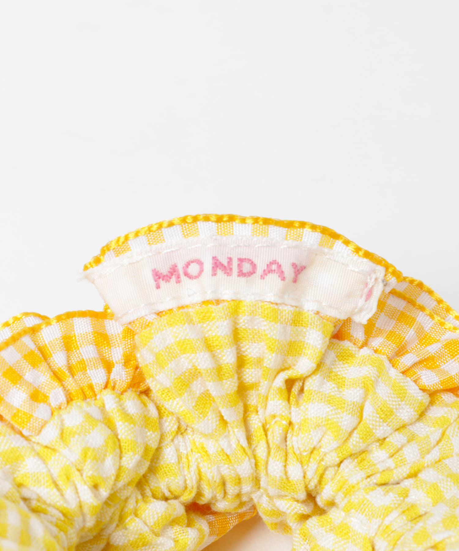 Good Squish　SUPER BABY MONDAY YELLOW FREE