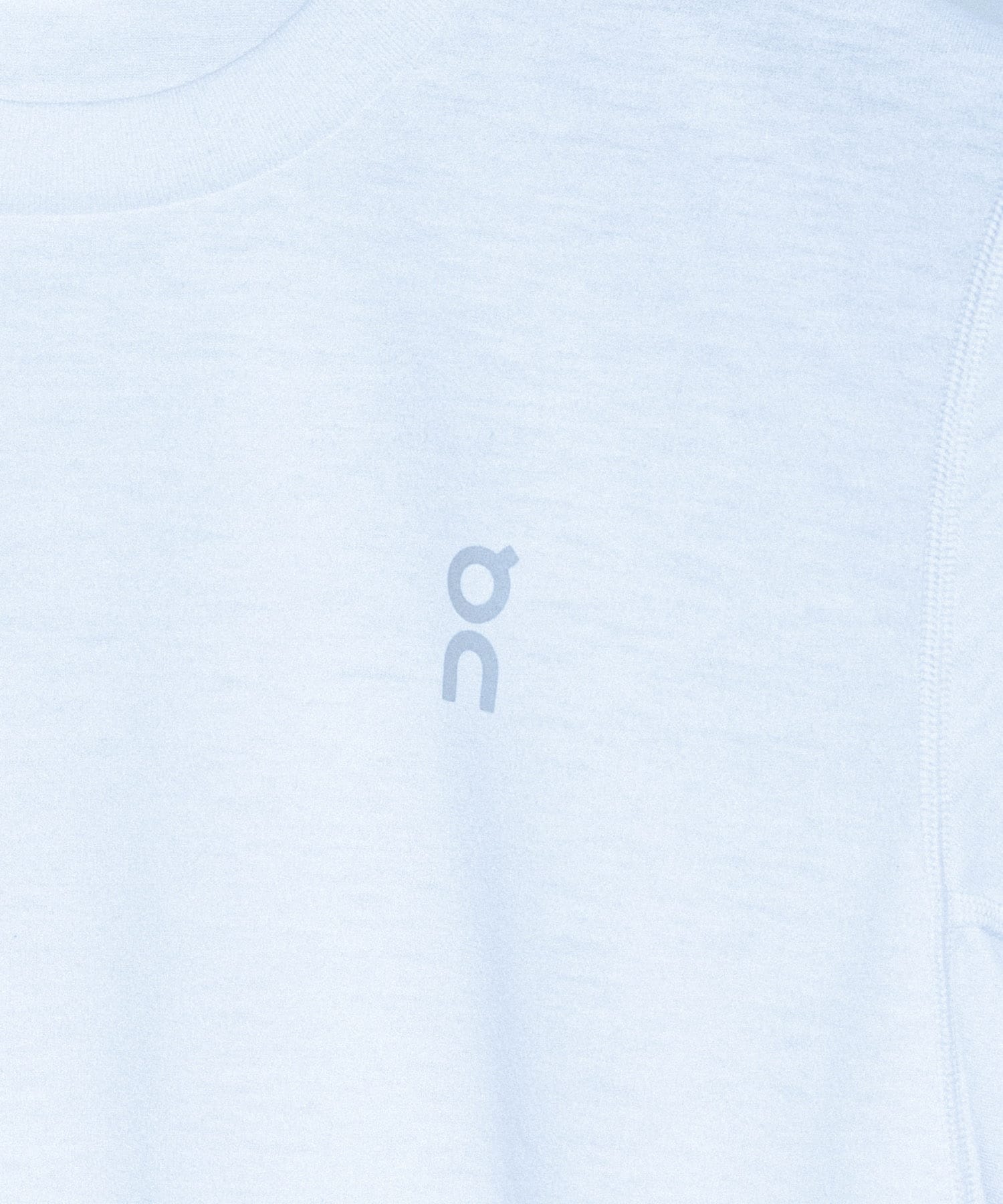 On　Train-T Crop WHITE XS