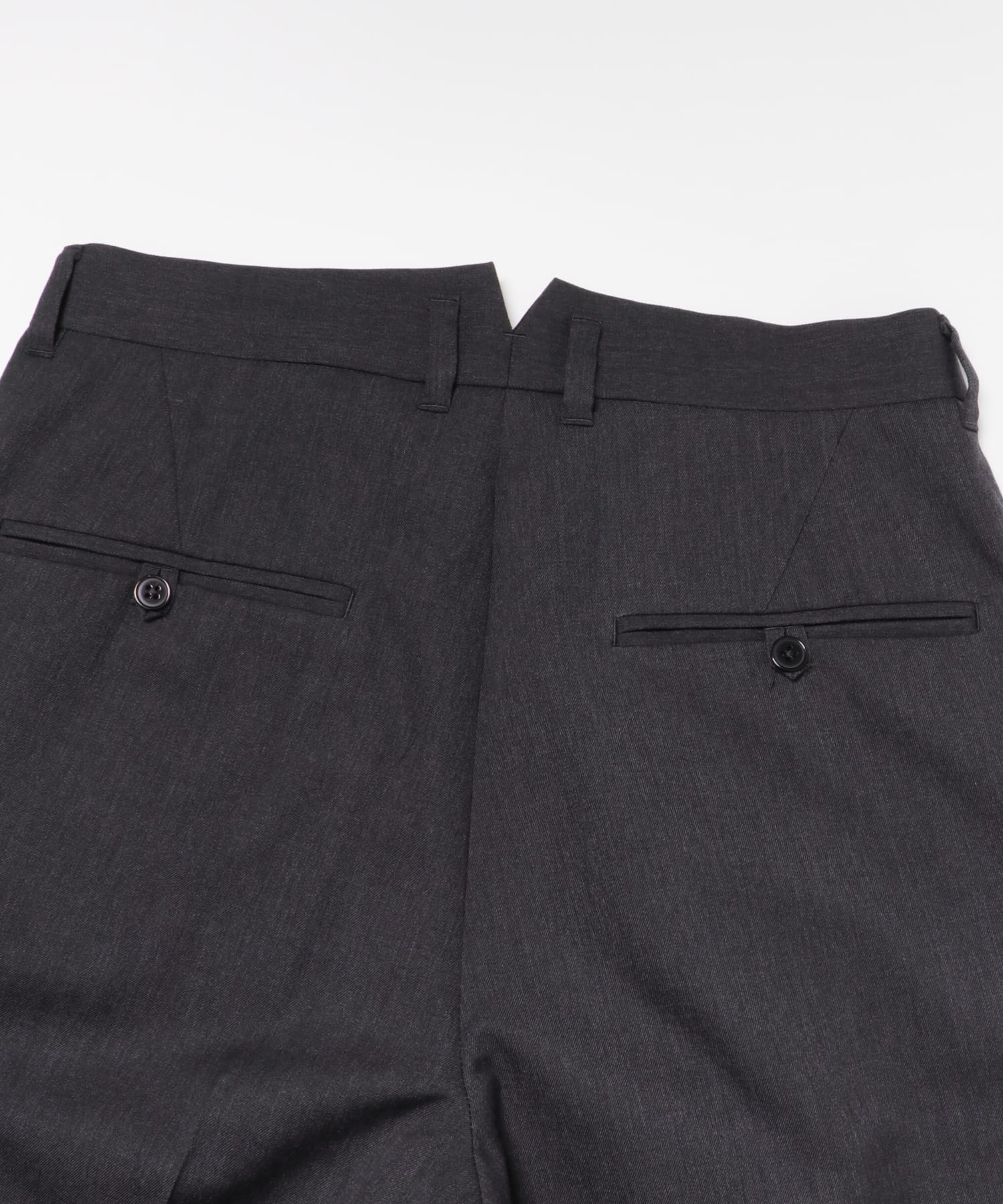 ZUBON　ワンタックワイドパンツ Charcoal 1