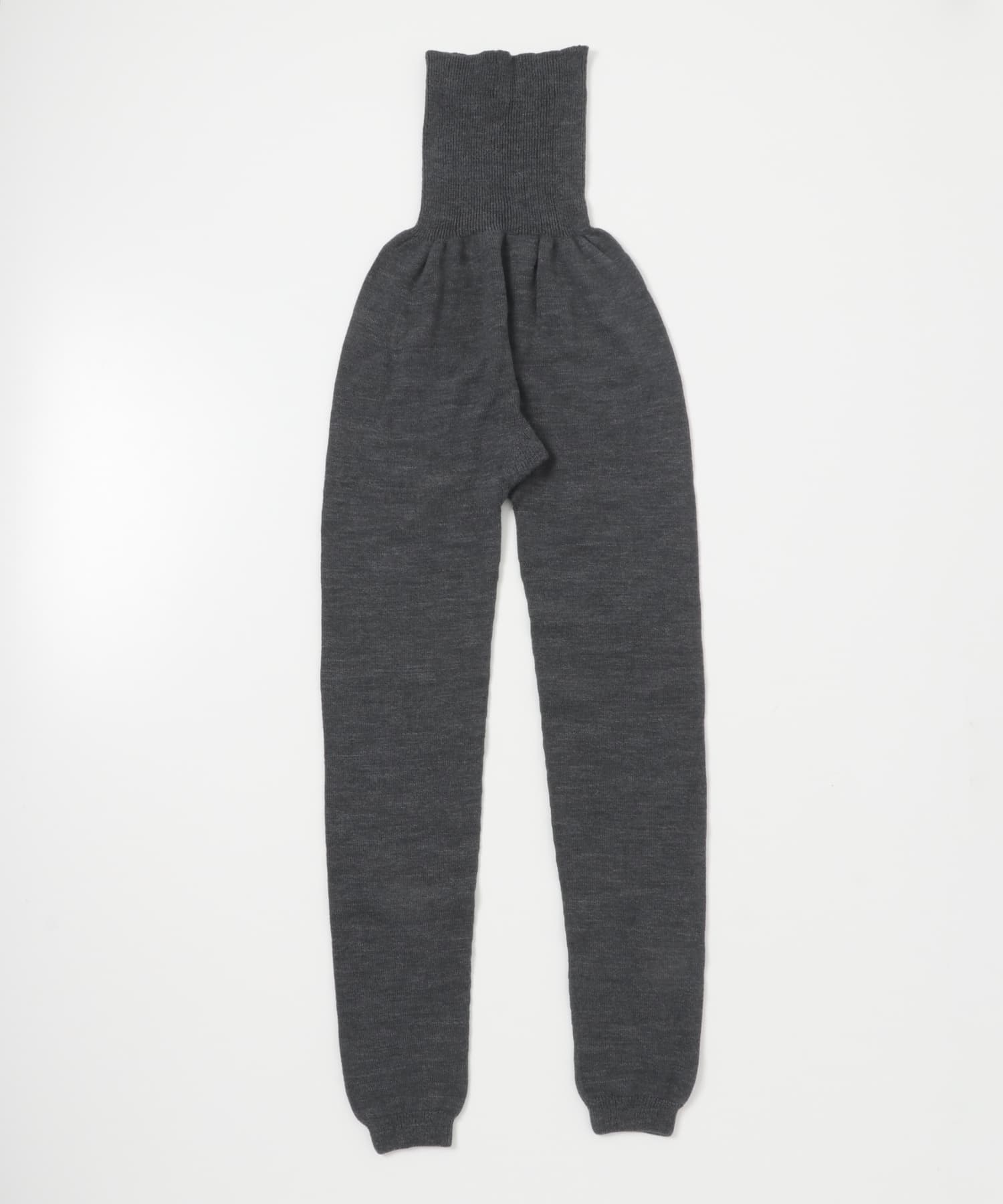 チャコールグレー