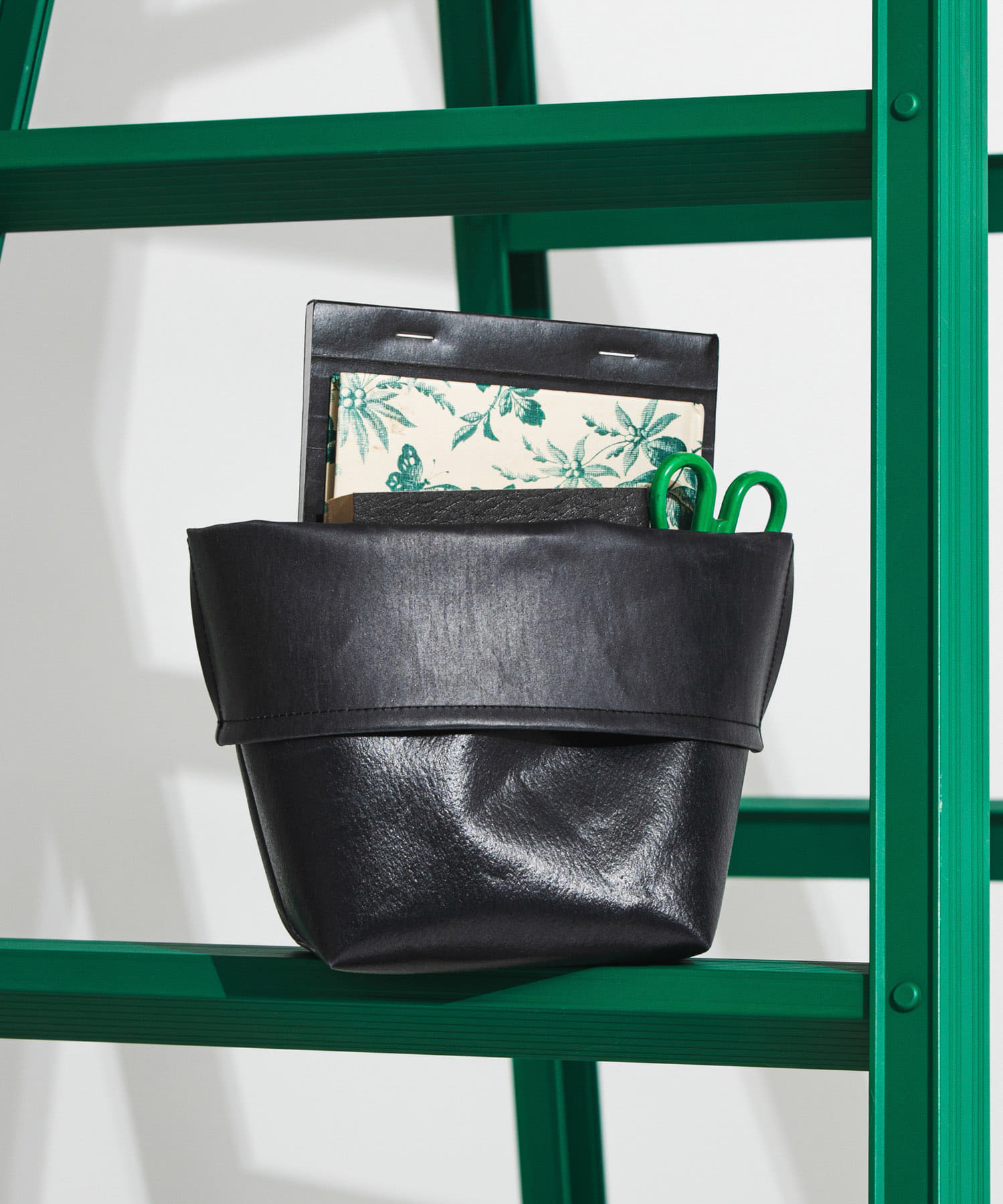 commpost　MULTIPURPOSE BAG S T2 Dark S