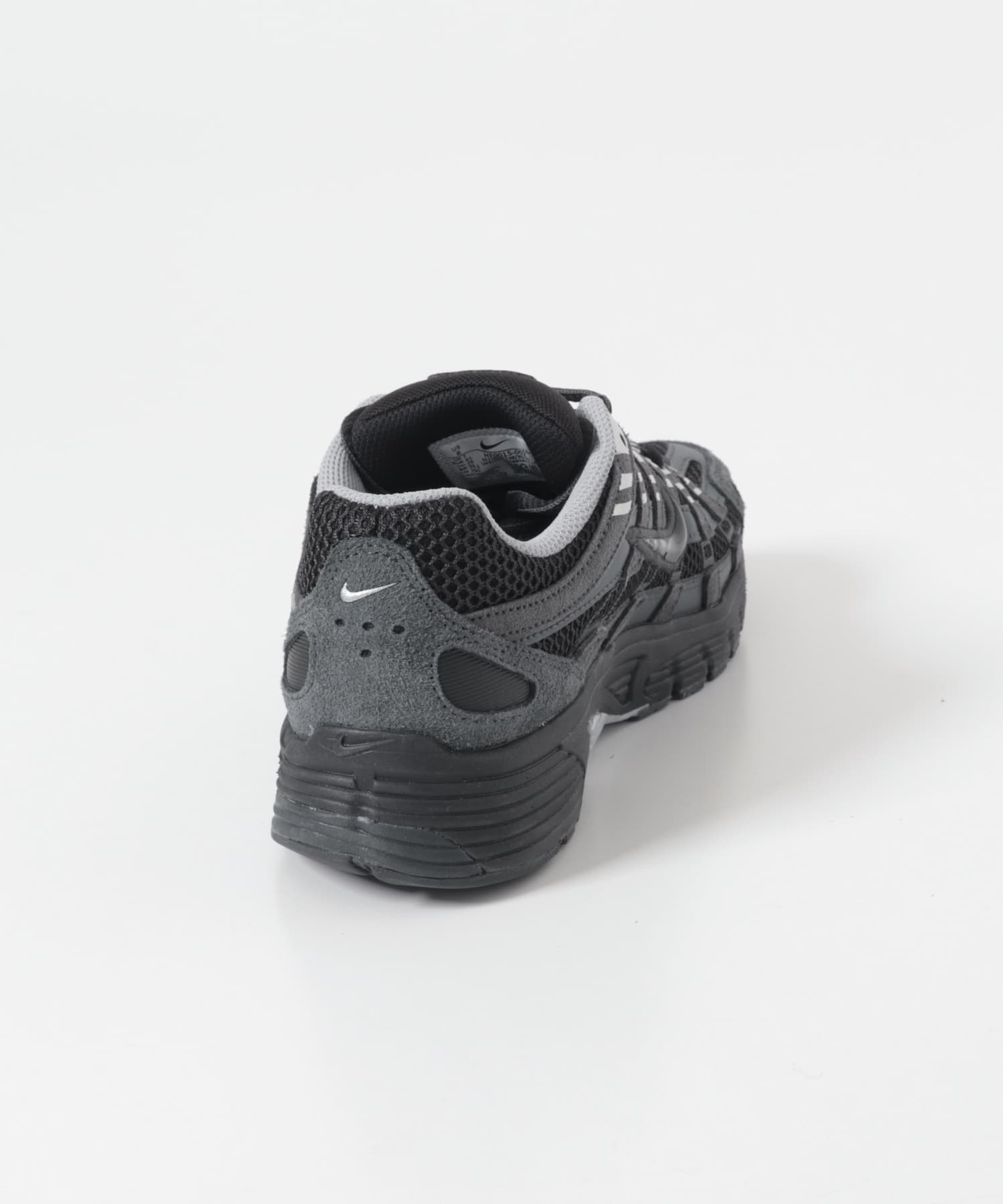 NIKE P-6000 SE(26 ANTHRACITE): シューズ｜URBAN RESEARCH公式