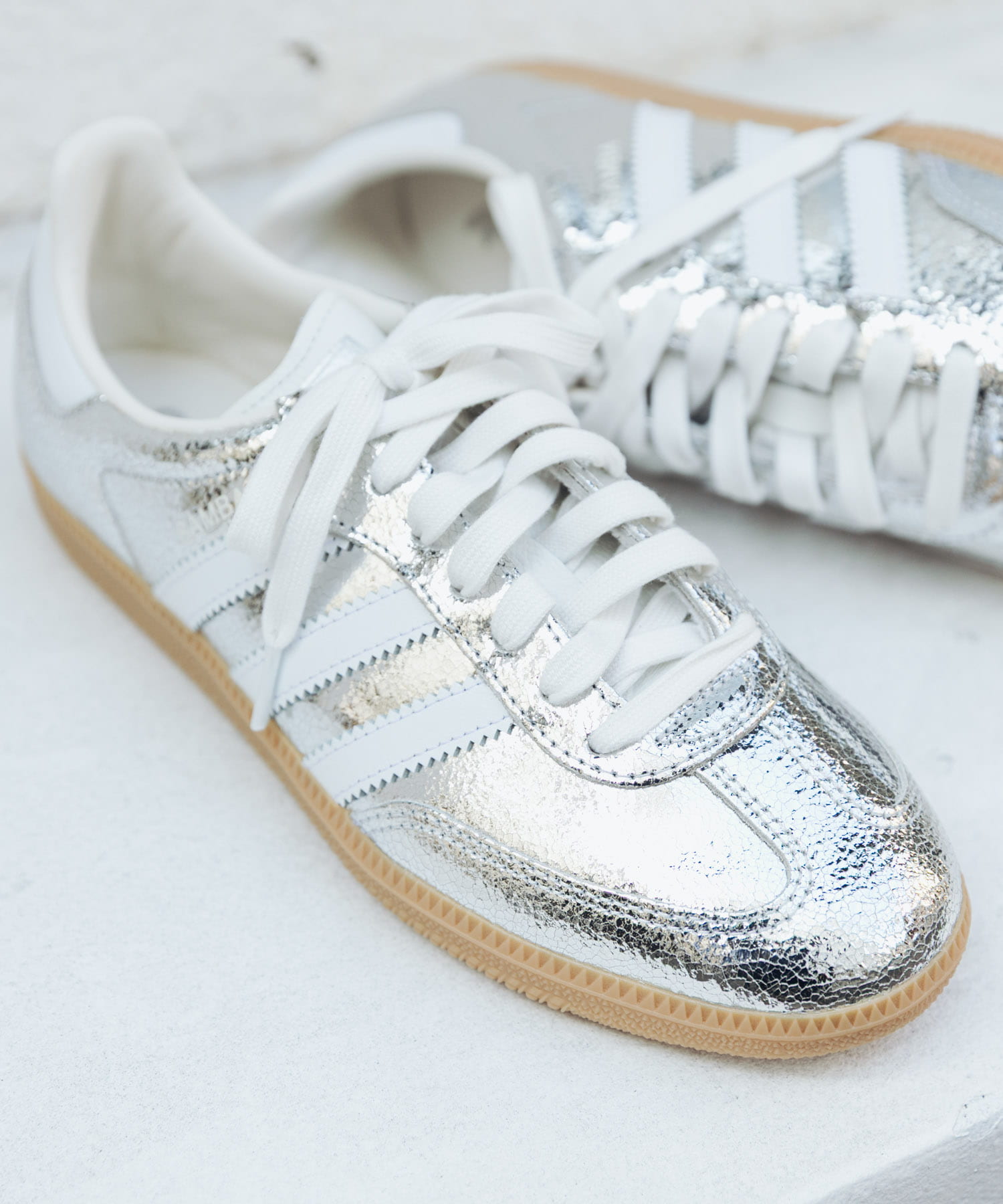 adidas SAMBA OG W(23 シルバーメタリック): シューズ｜URBAN RESEARCH