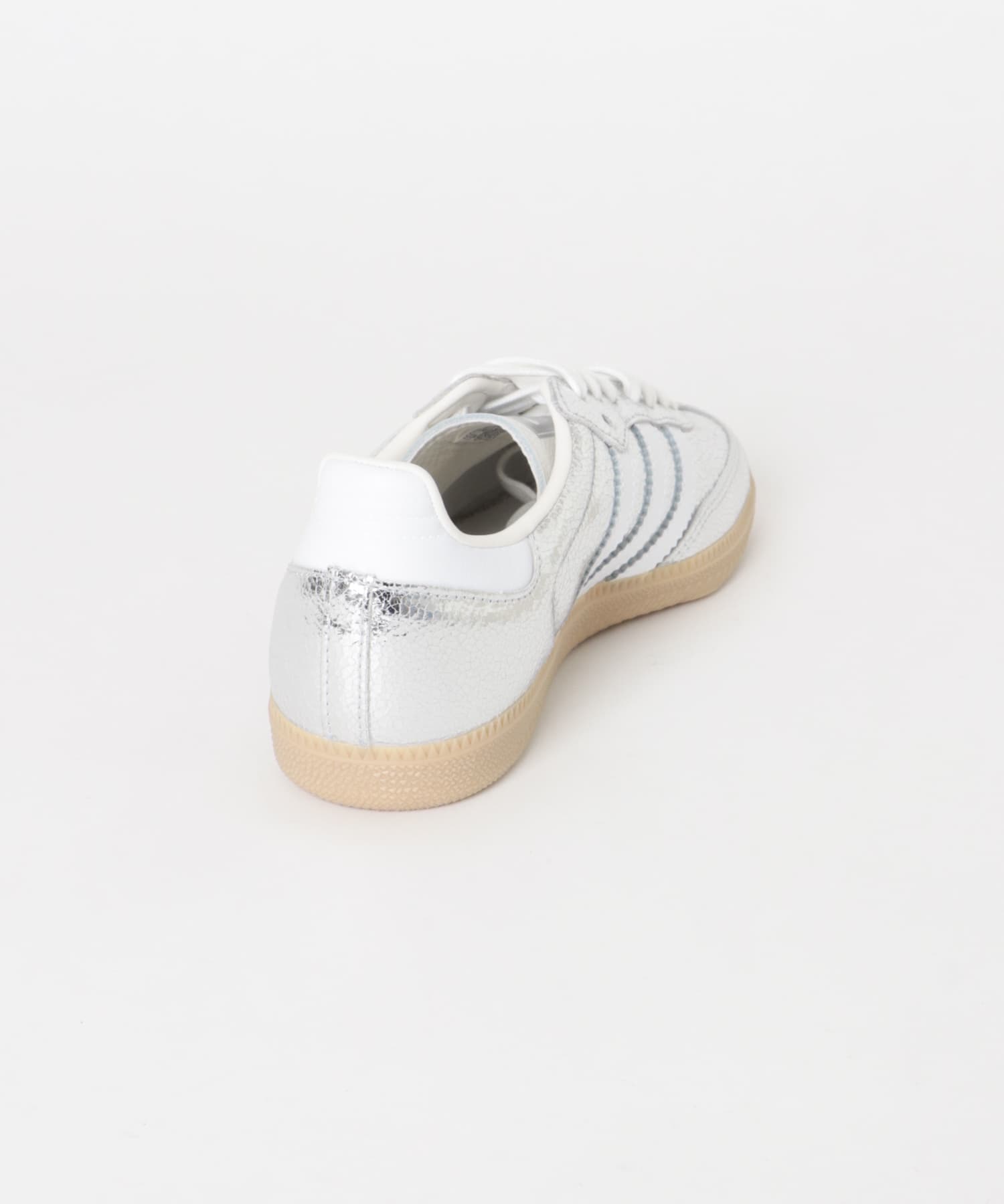 シルバーメタリック