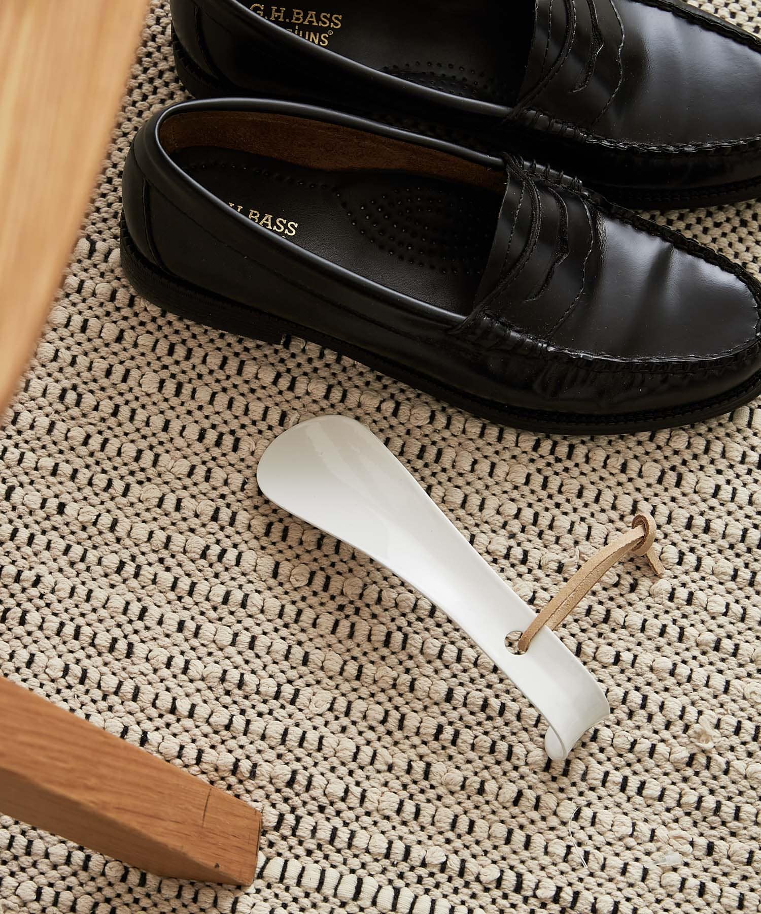 『WEB限定』CINQ　Jonas シューホーン