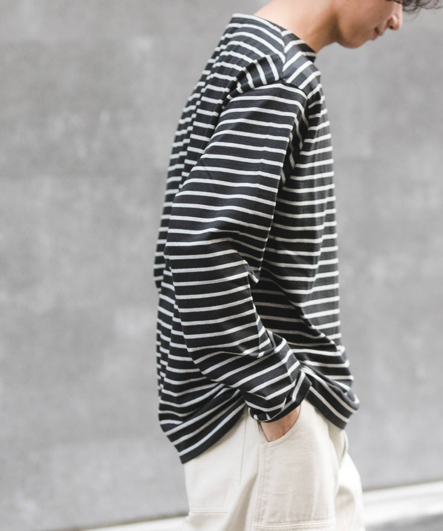 BLK×T.GRY