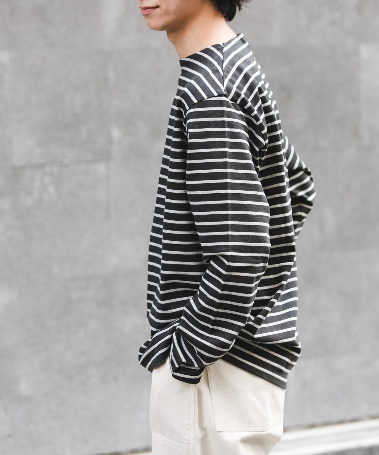BLK×T.GRY