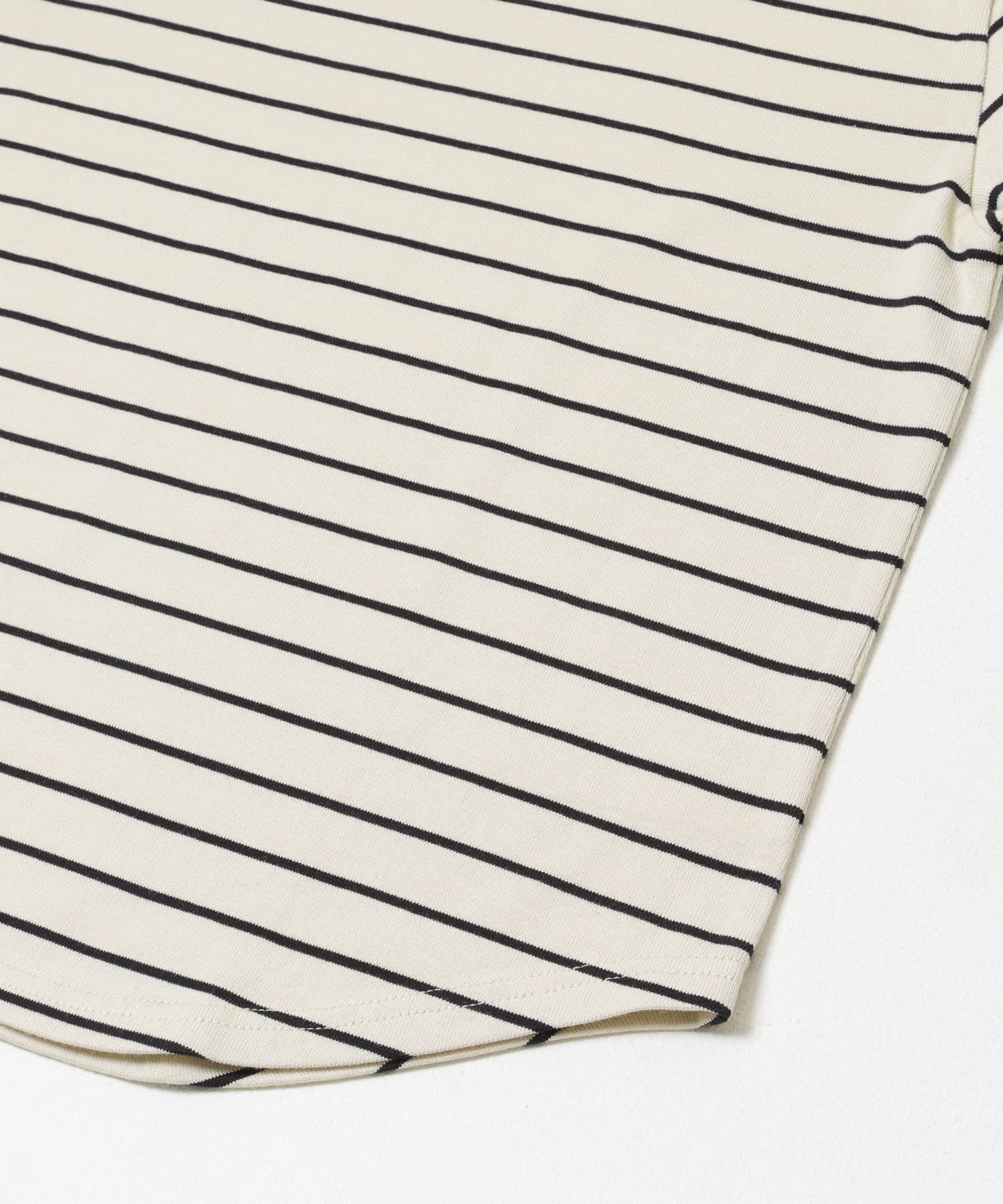 FORK&SPOON　ボトルネックショートスリーブTシャツ BEGｘBLK 1