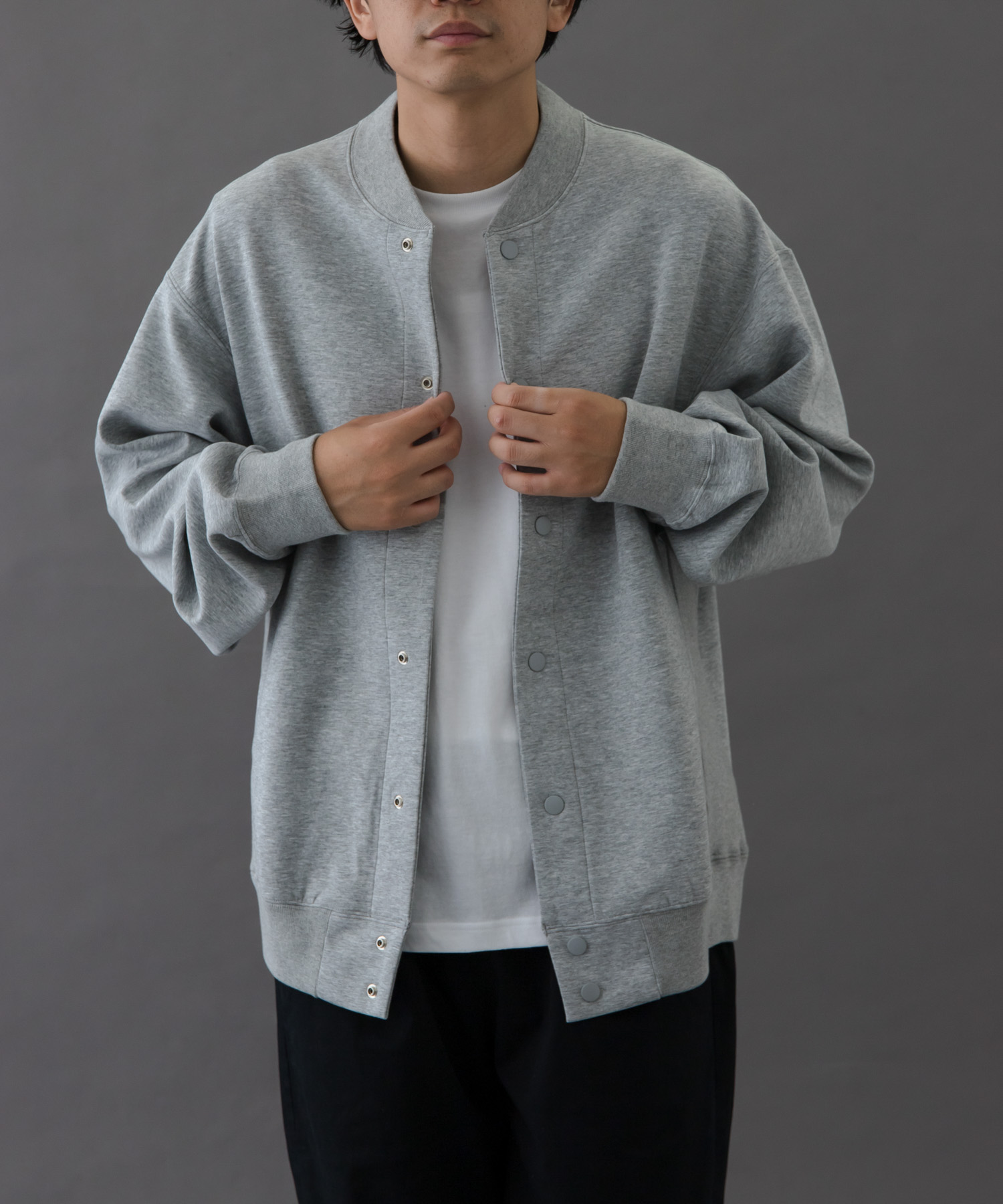 TOP GRAY