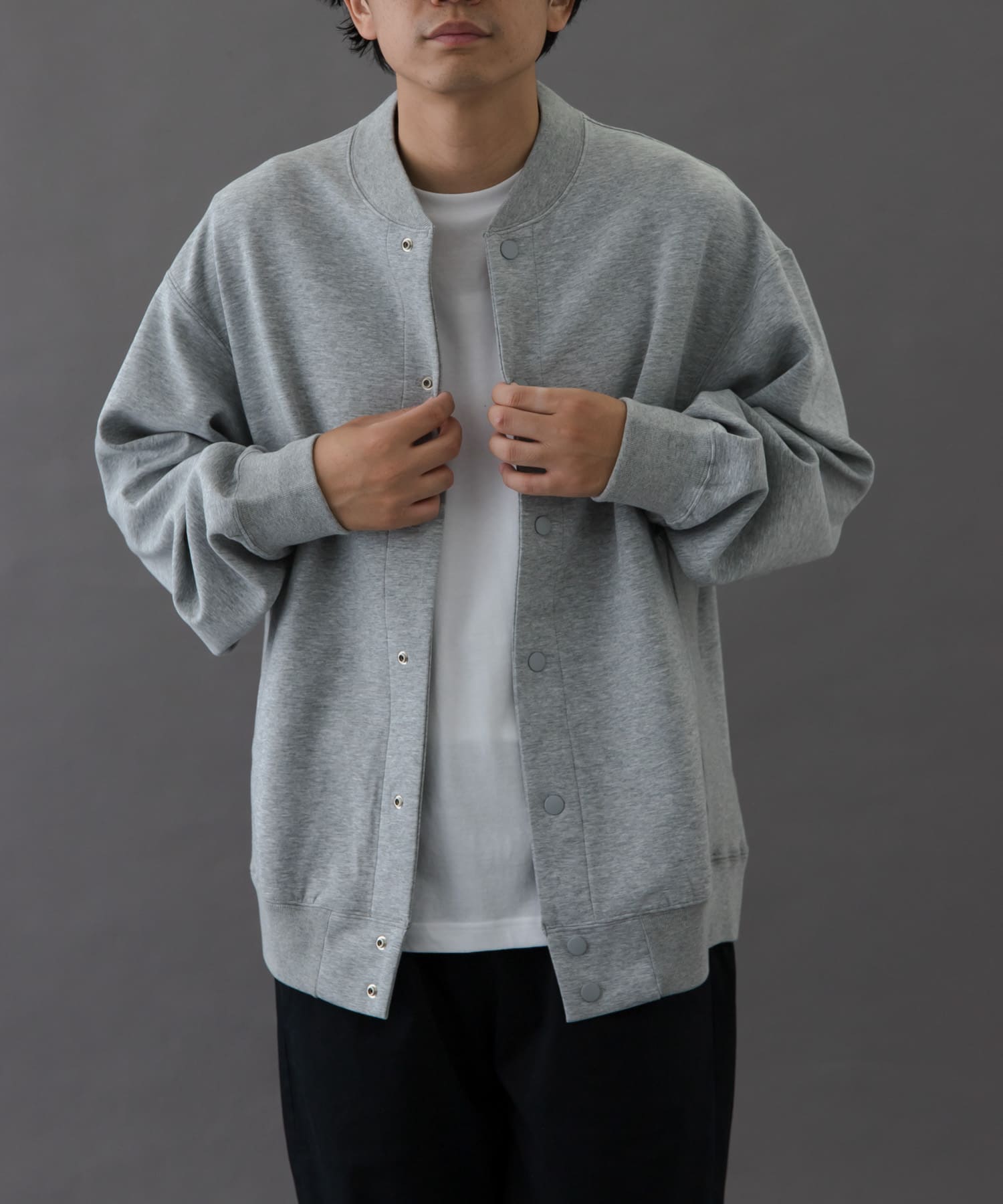TOP GRAY