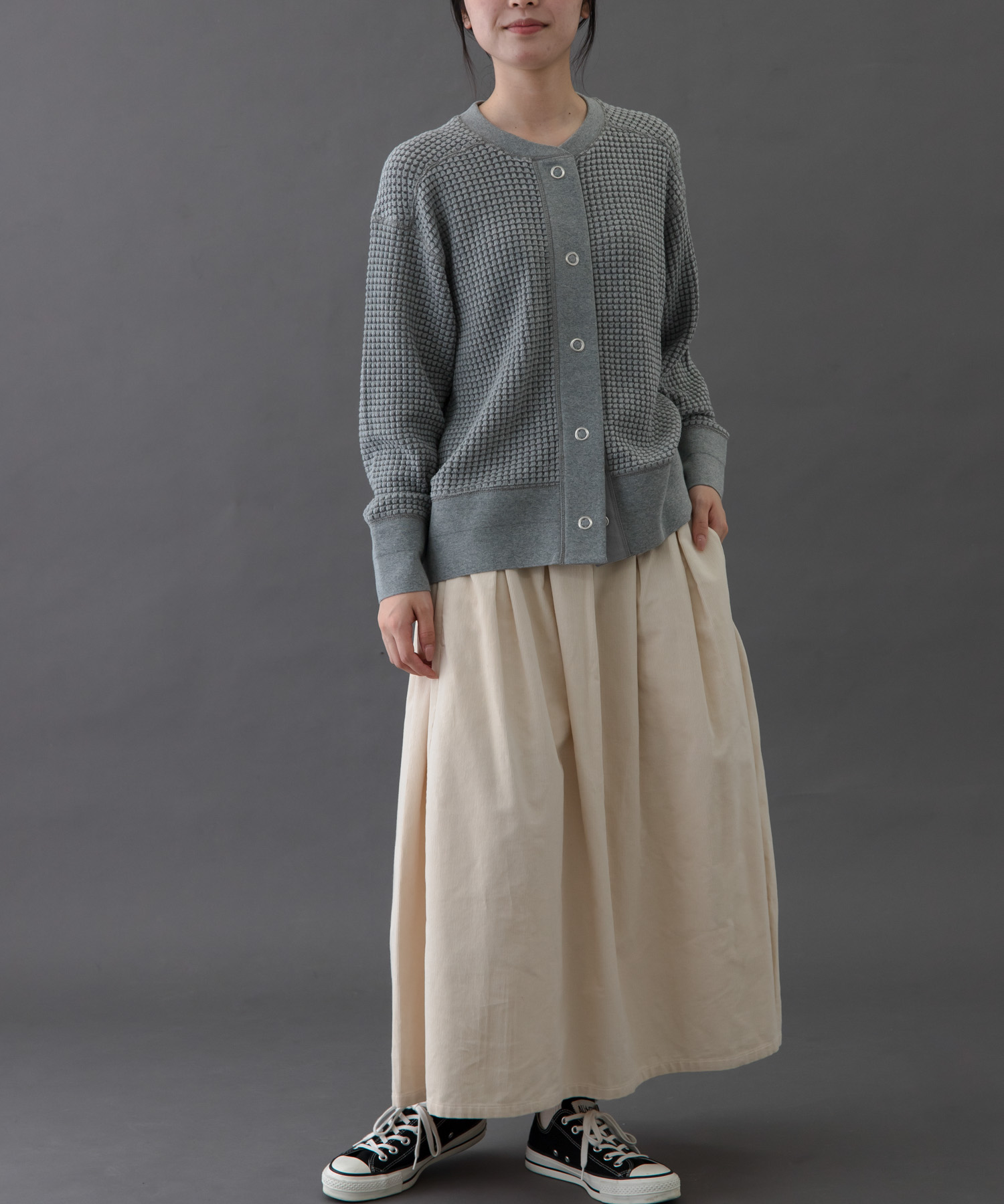 TOP GRAY