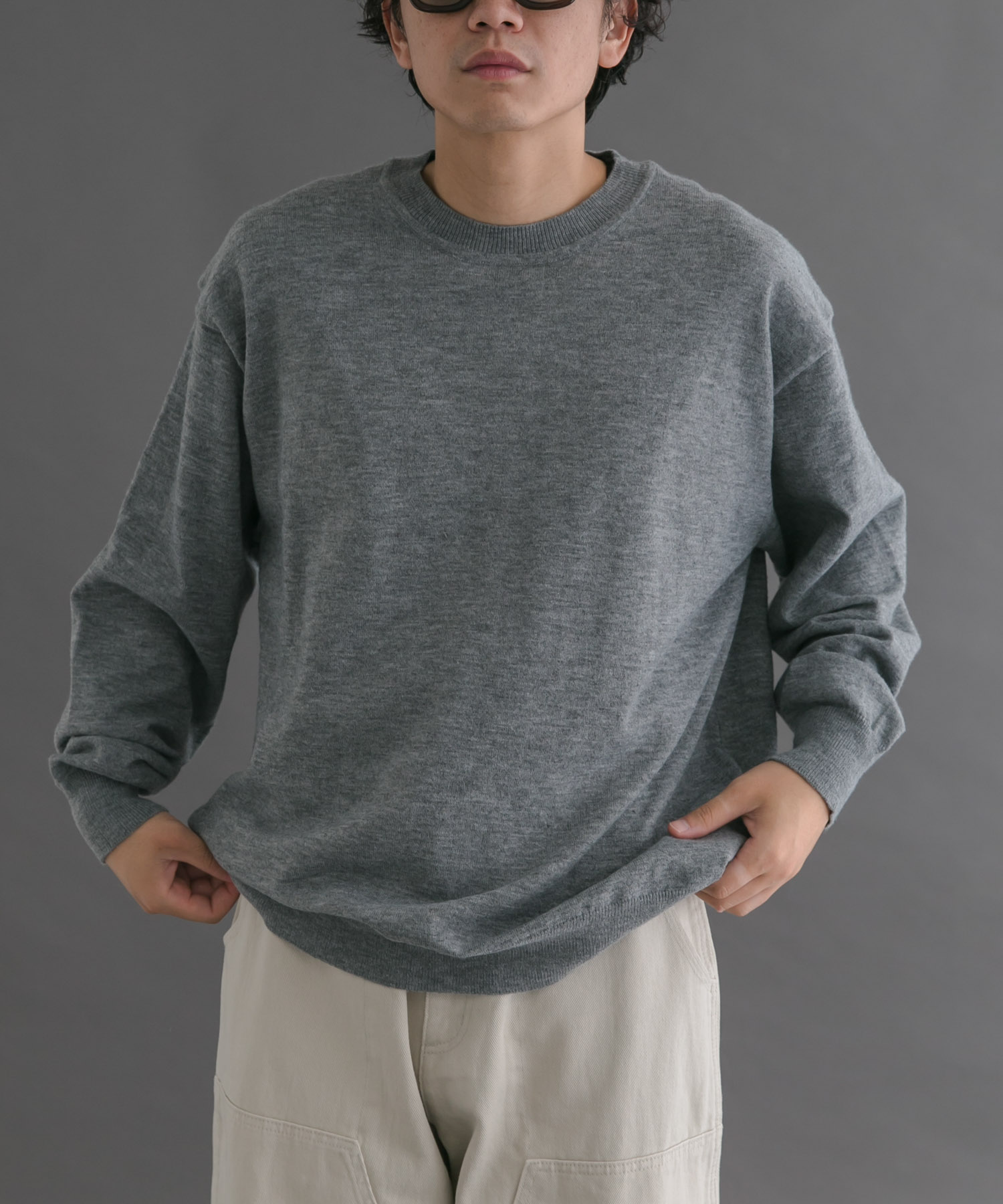 TOP GRAY