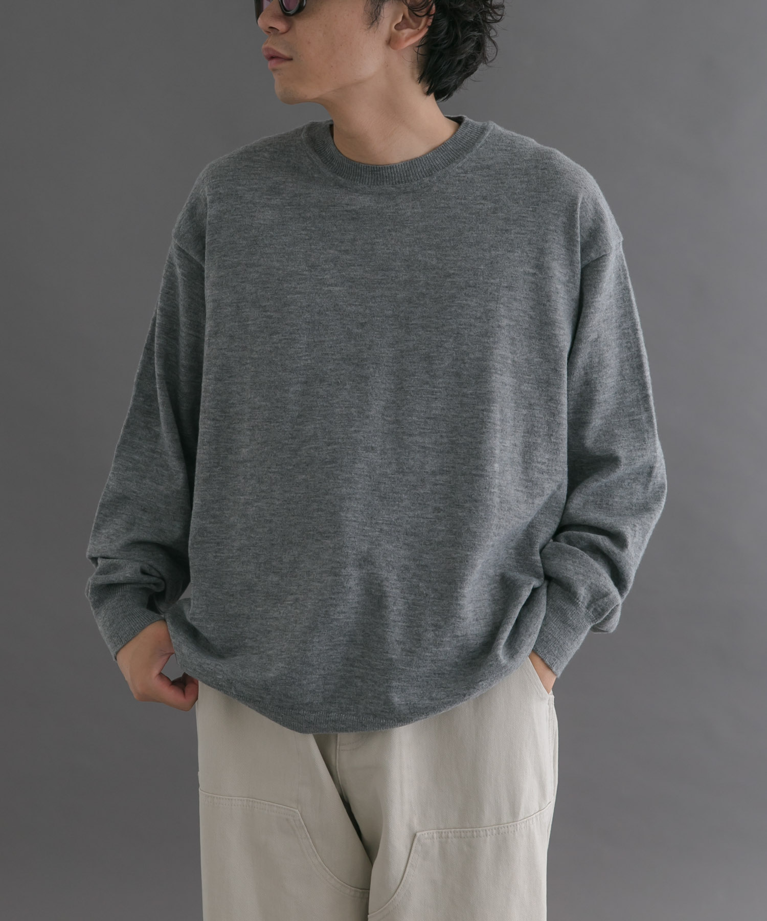 TOP GRAY