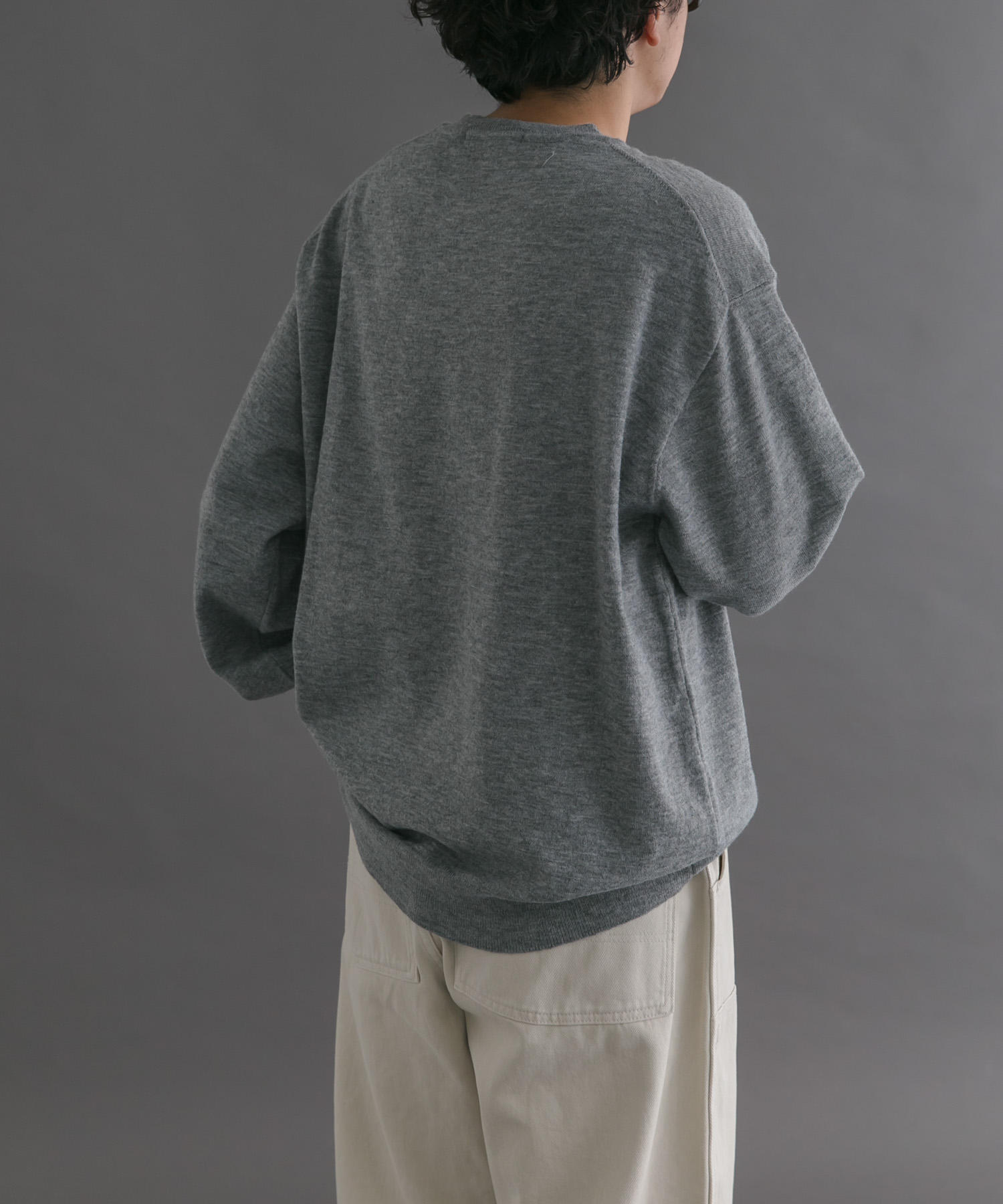 TOP GRAY