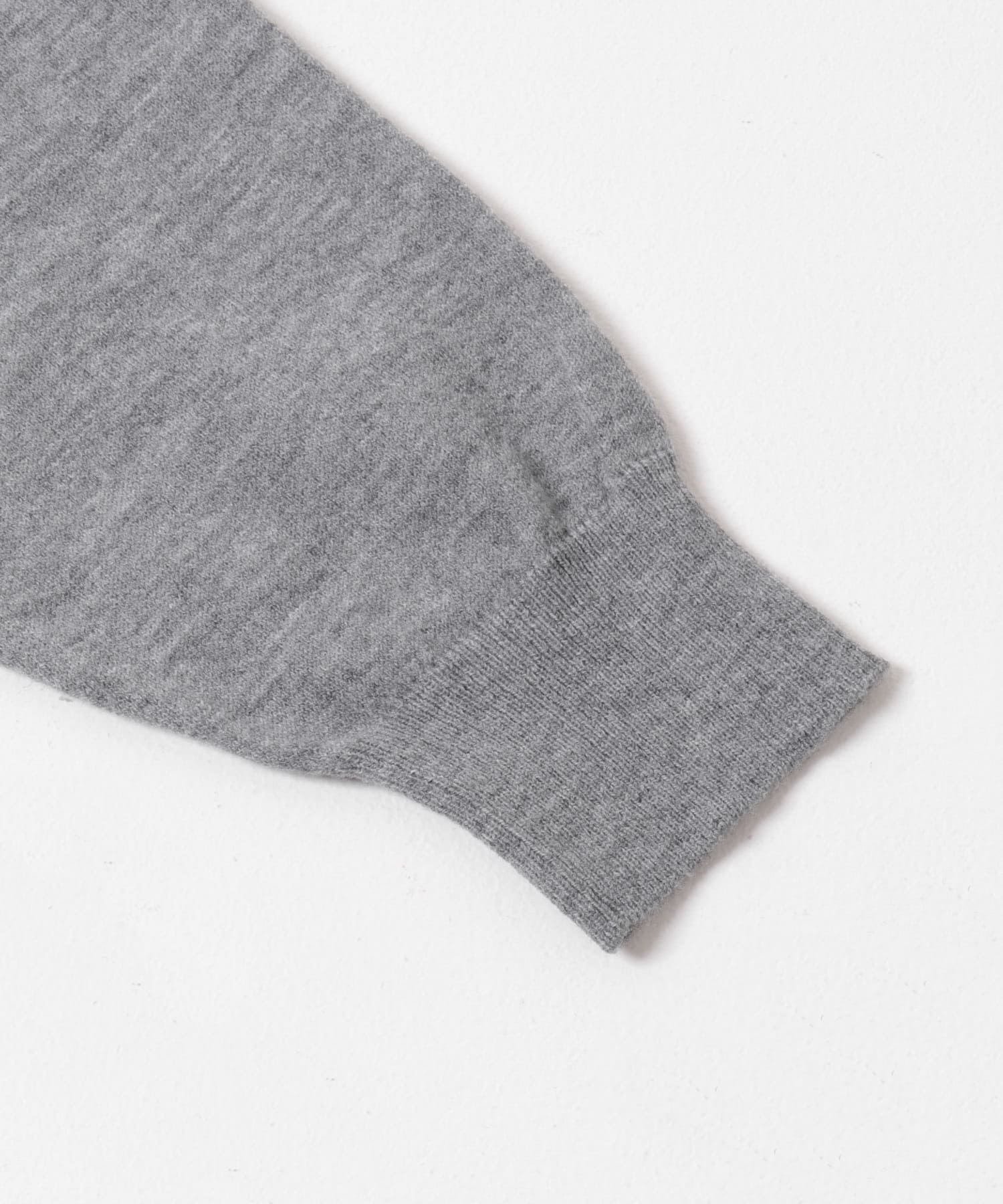 TOP GRAY