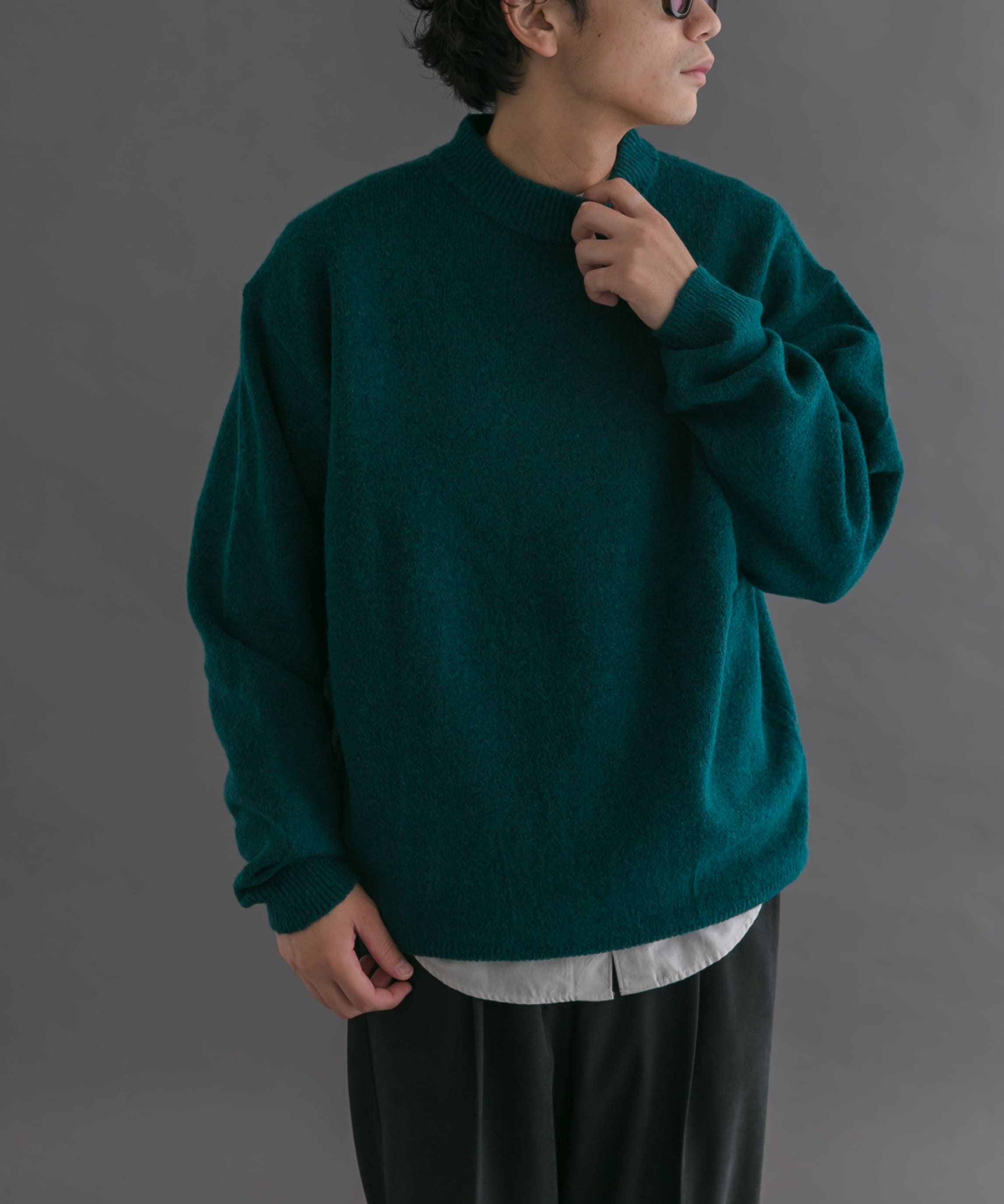 GREEN