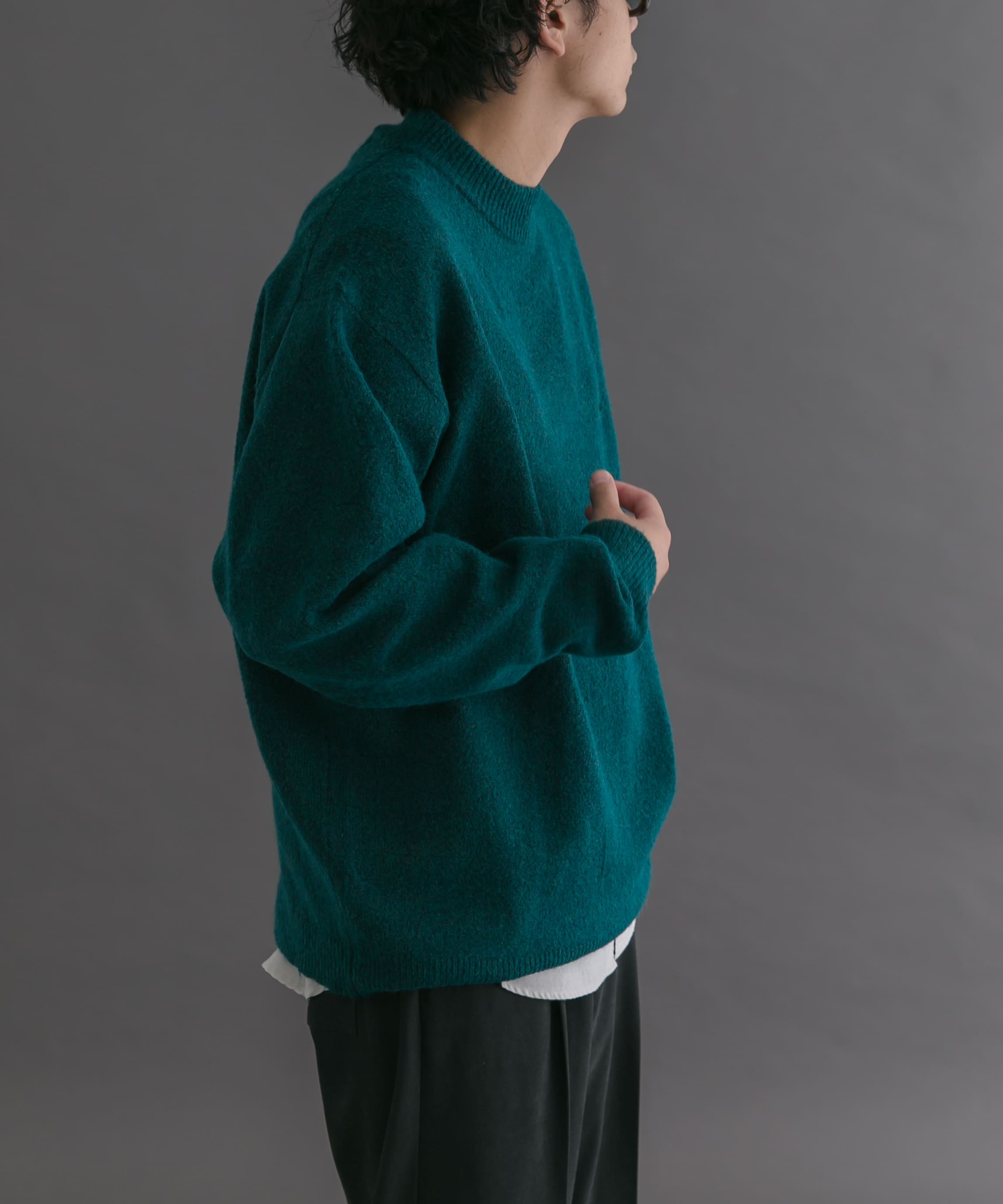 GREEN