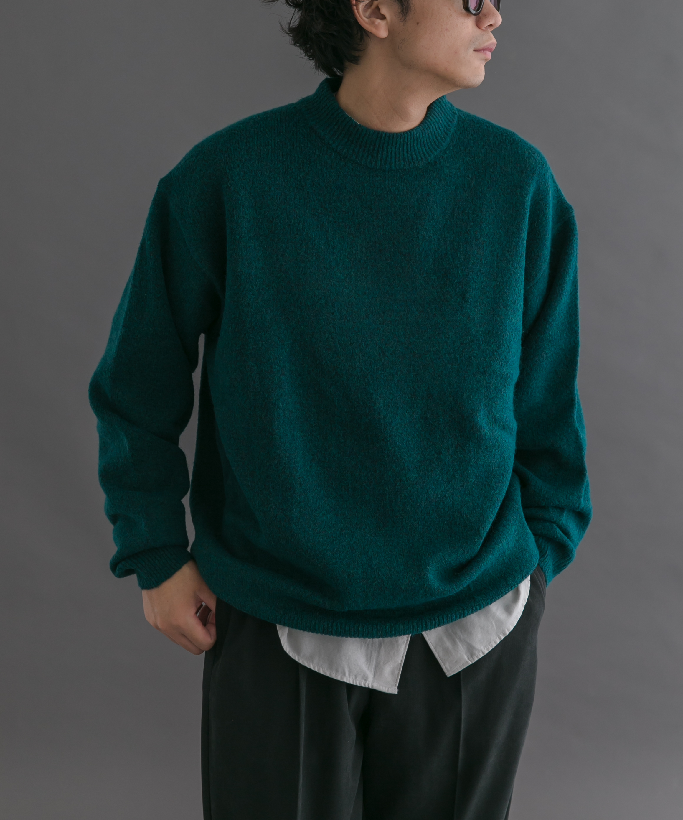 GREEN