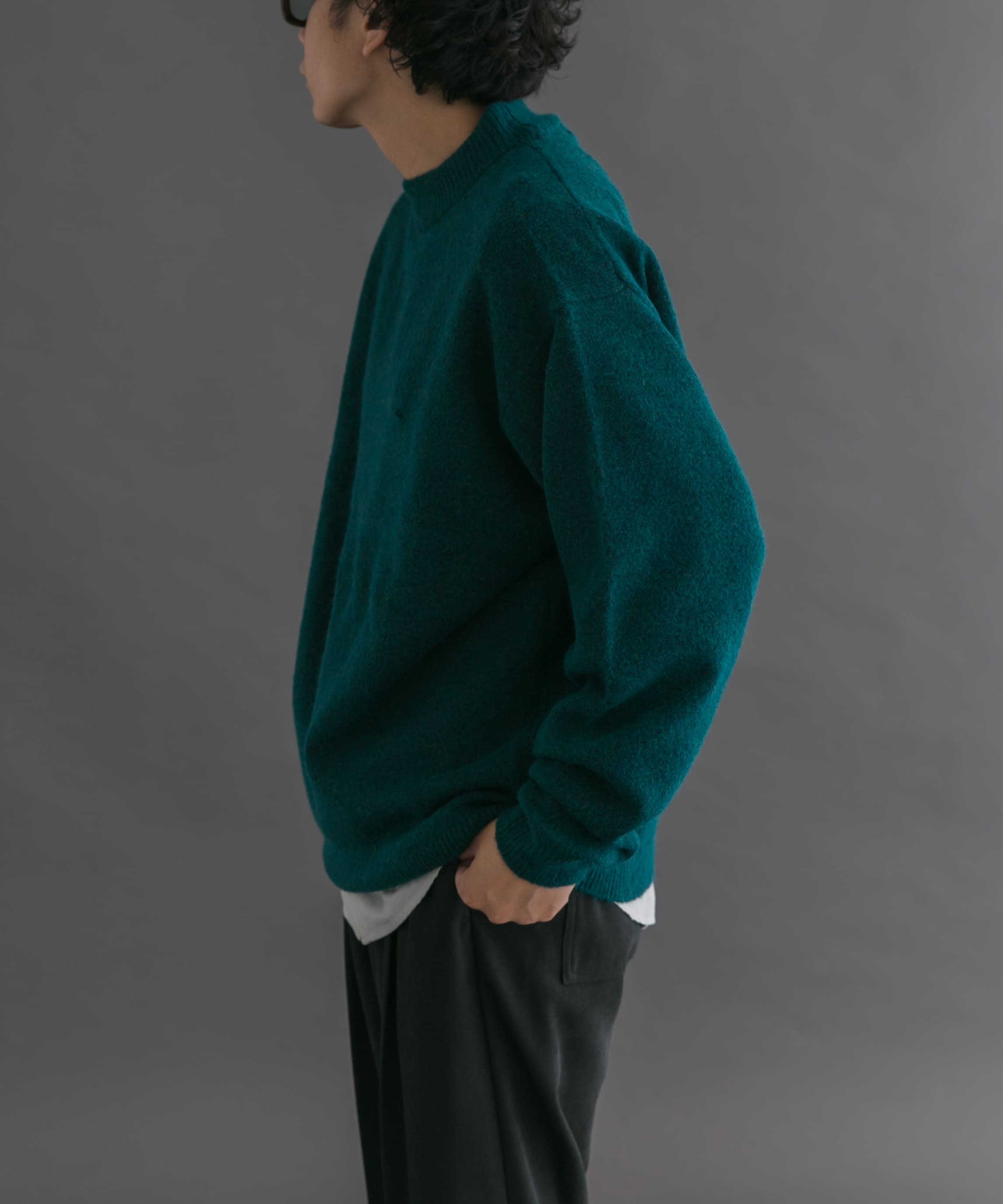 GREEN