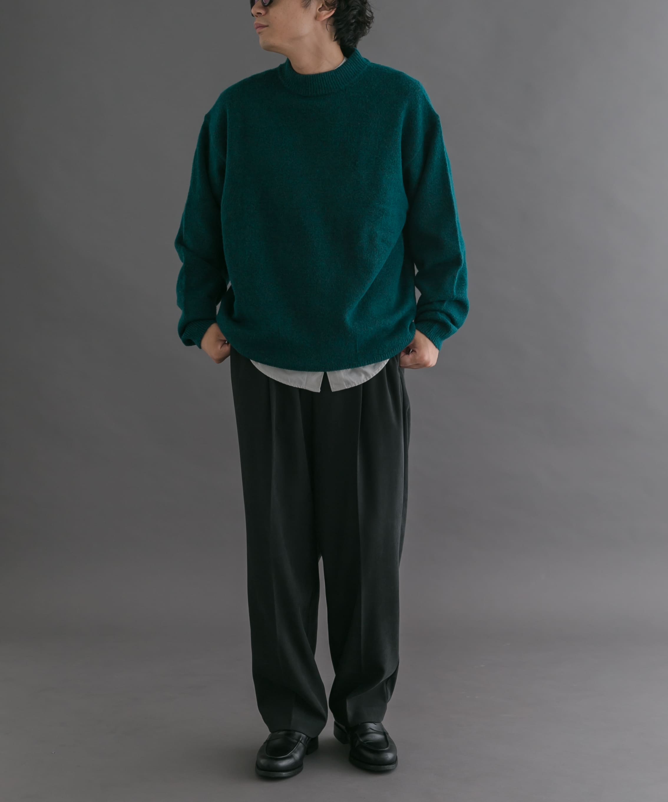 GREEN