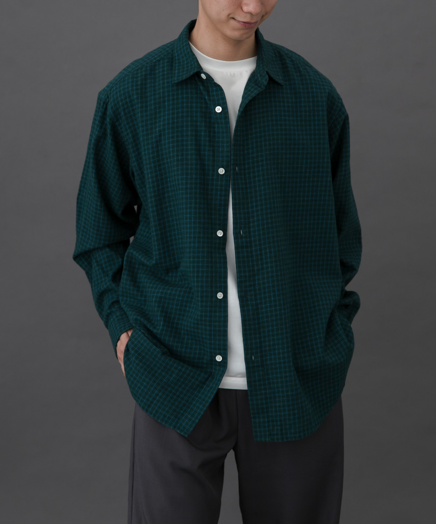 GREEN