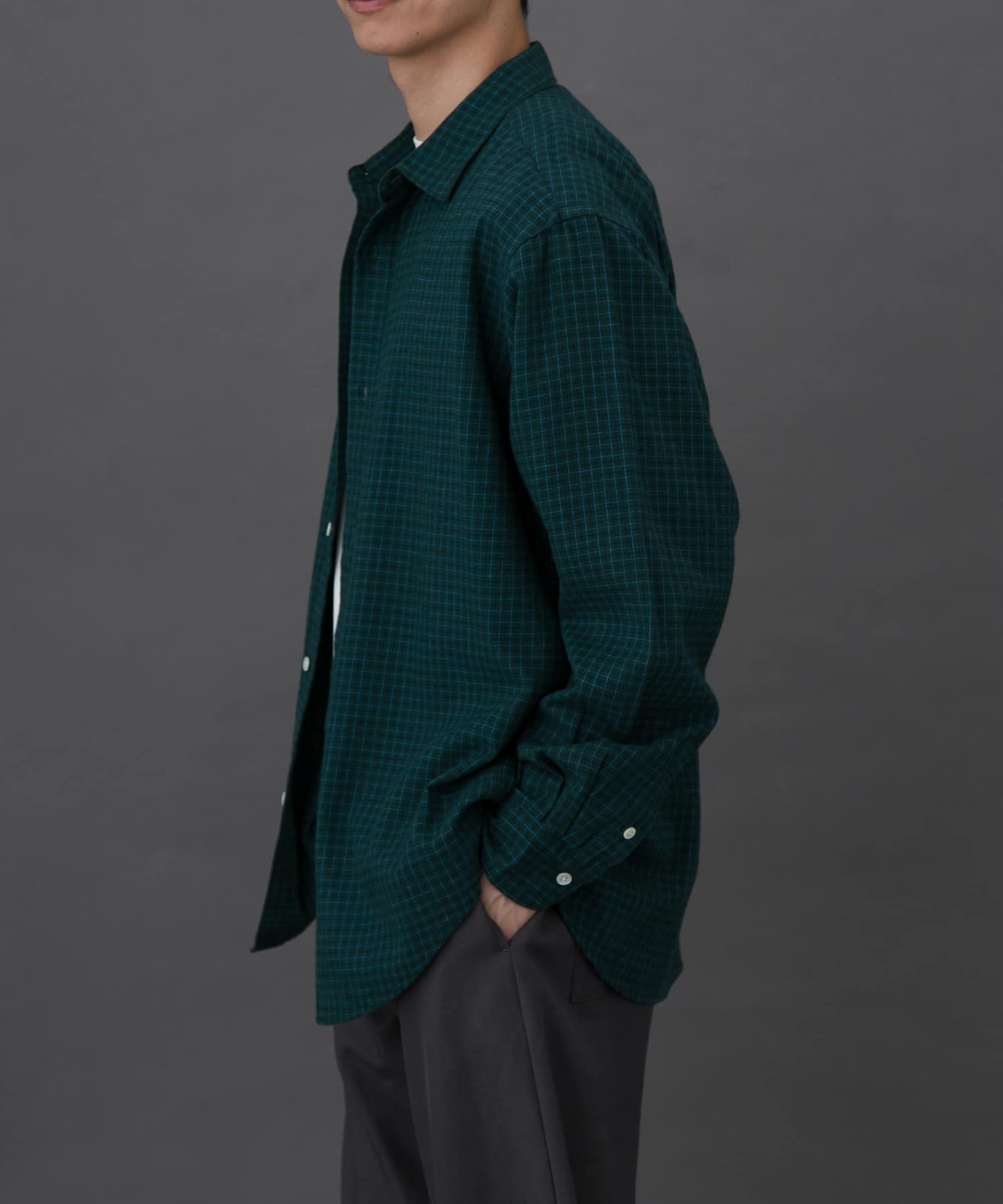 GREEN
