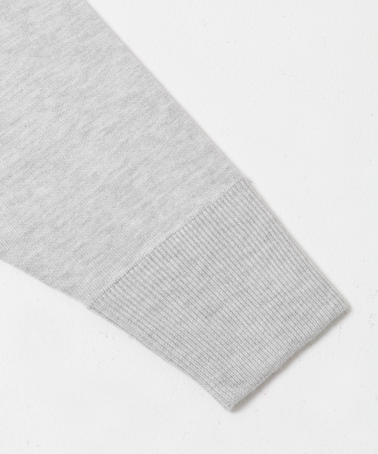 TOP GRAY