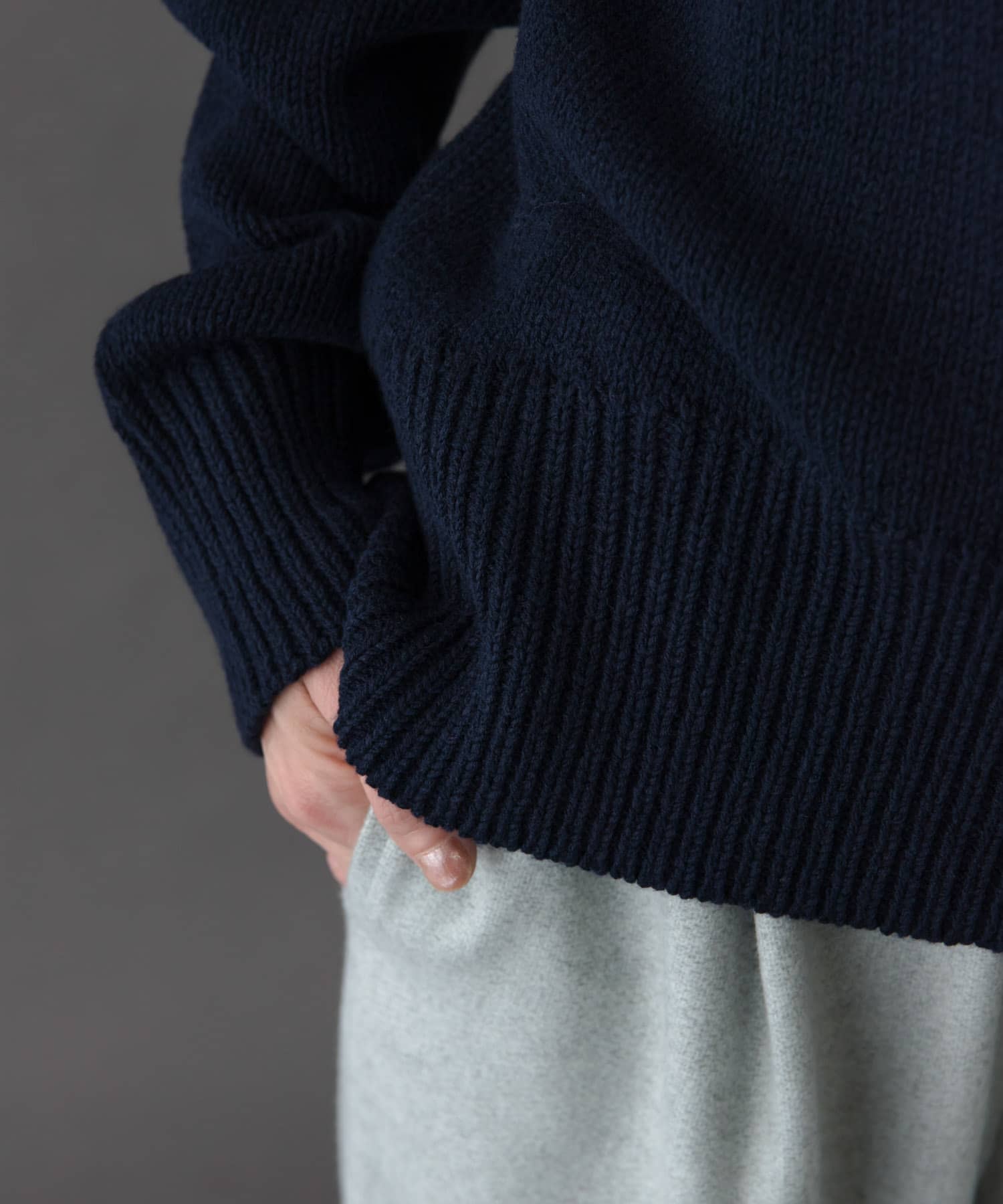 FORK&SPOON　Vネックニット NAVY 1