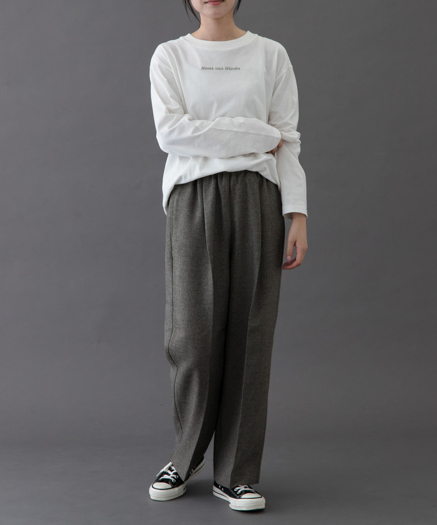 GRAY