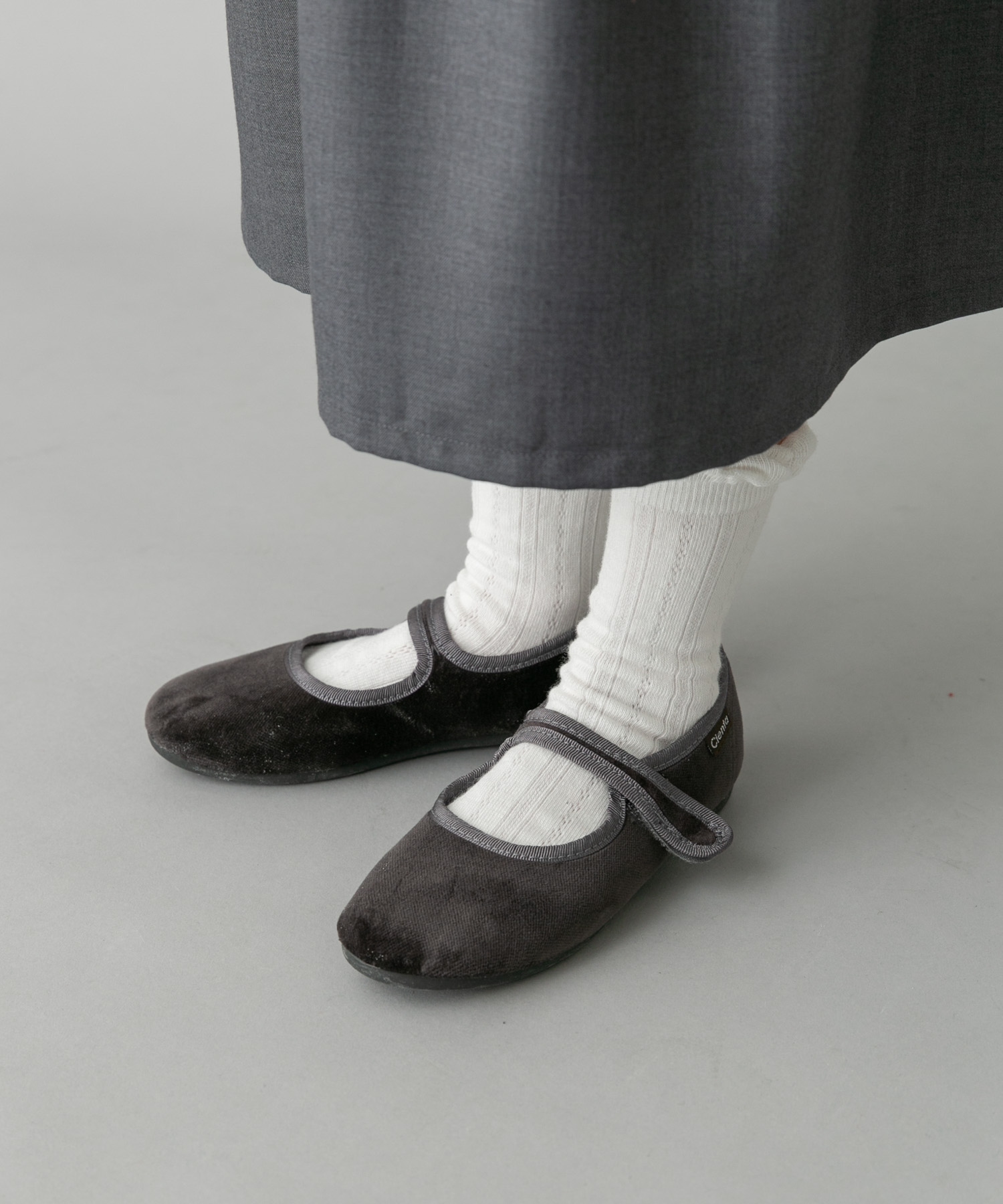 Cienta　ベロアストラップシューズ(KIDS)