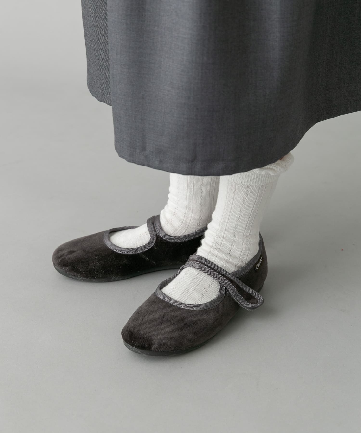 Cienta　ベロアストラップシューズ(KIDS) GRIS 16