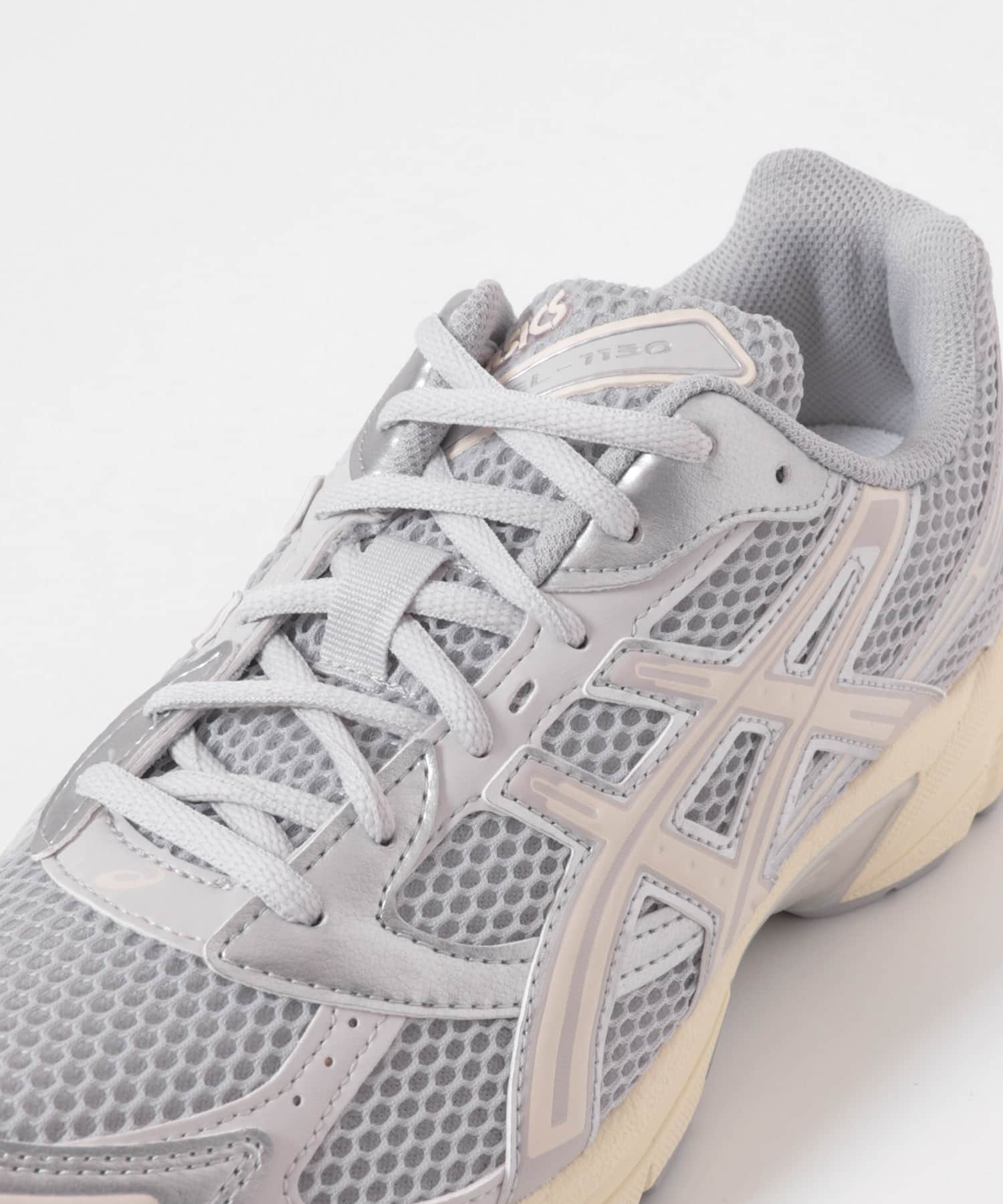 CLOUD GREY