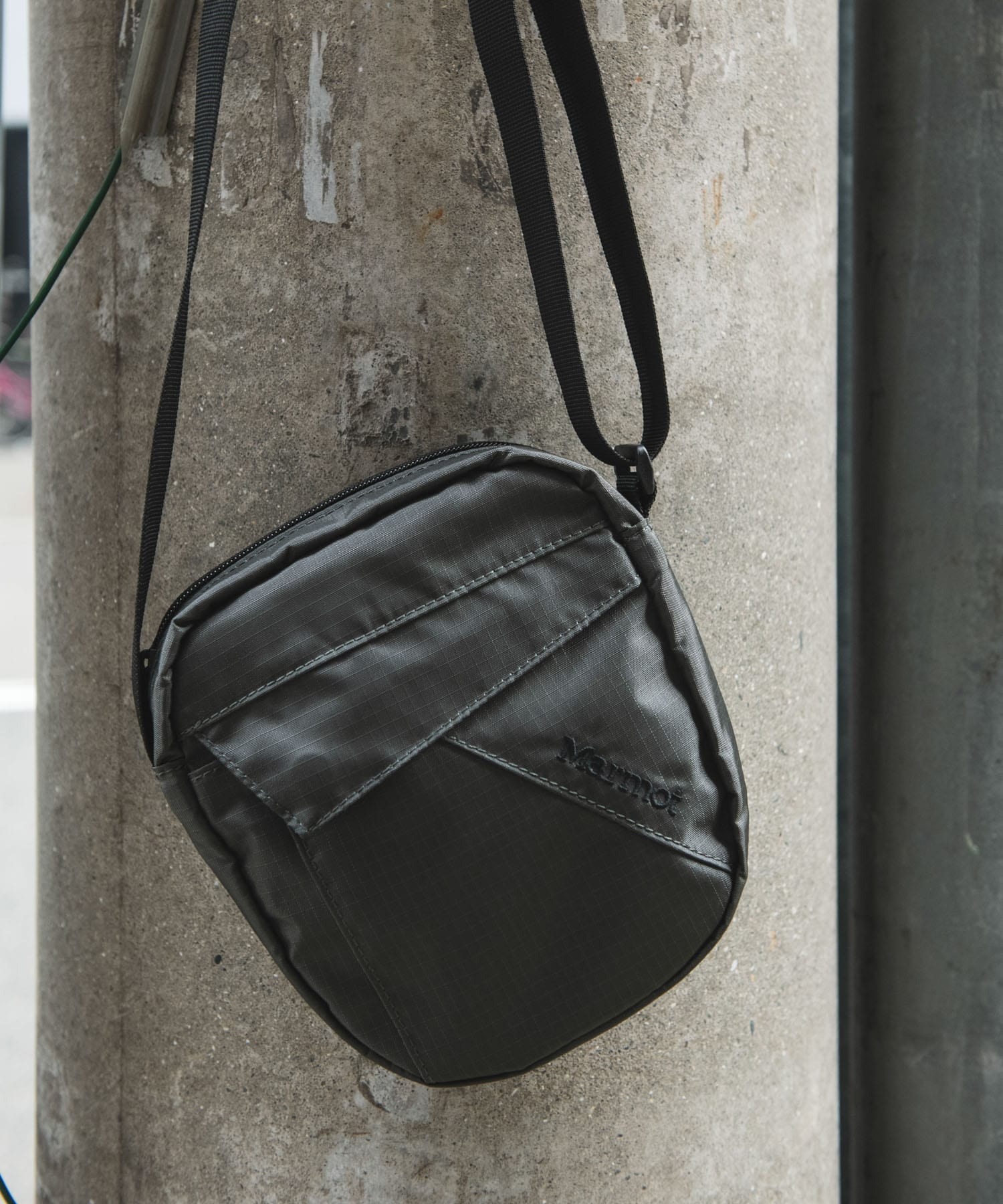 別注』Marmot×DOORS Ripstop Shoulder Bag(one SAGE): バッグ｜URBAN