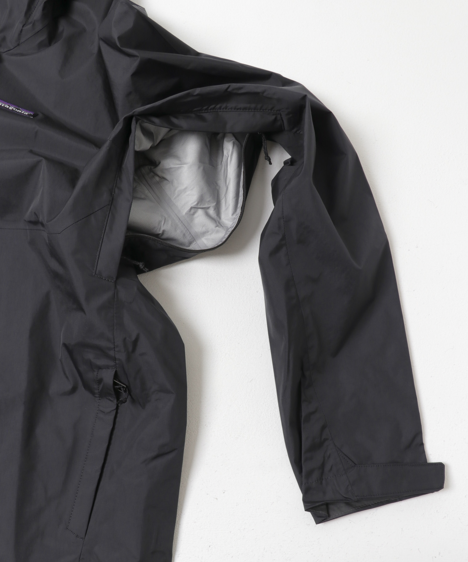 patagonia　Torrentshell 3L Rain Jacket BLK S