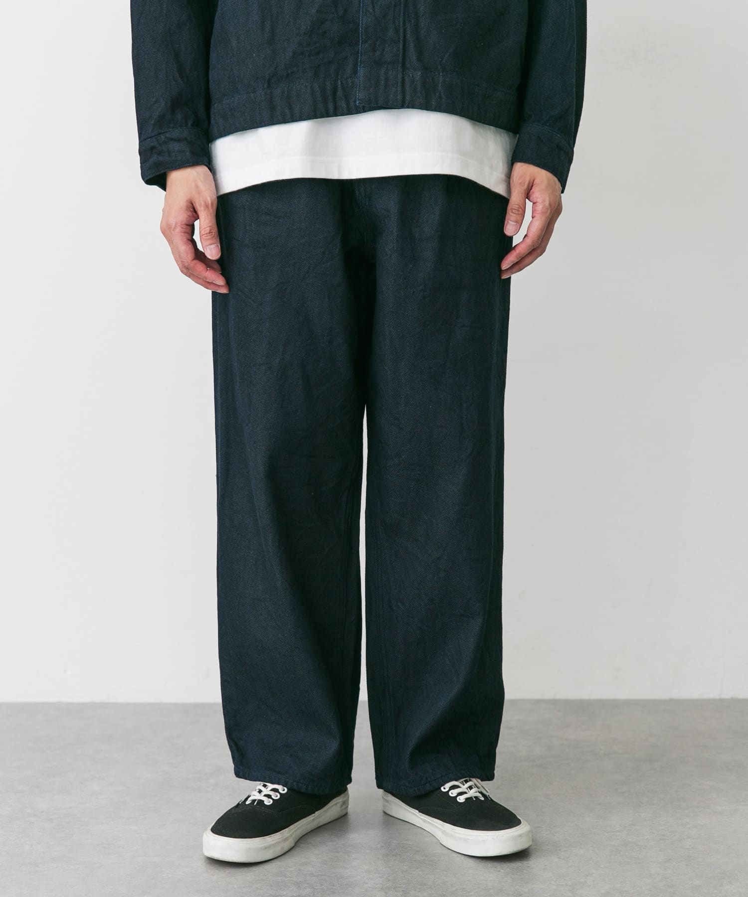 STILL BY HAND　12oz denim 1 tuck pants