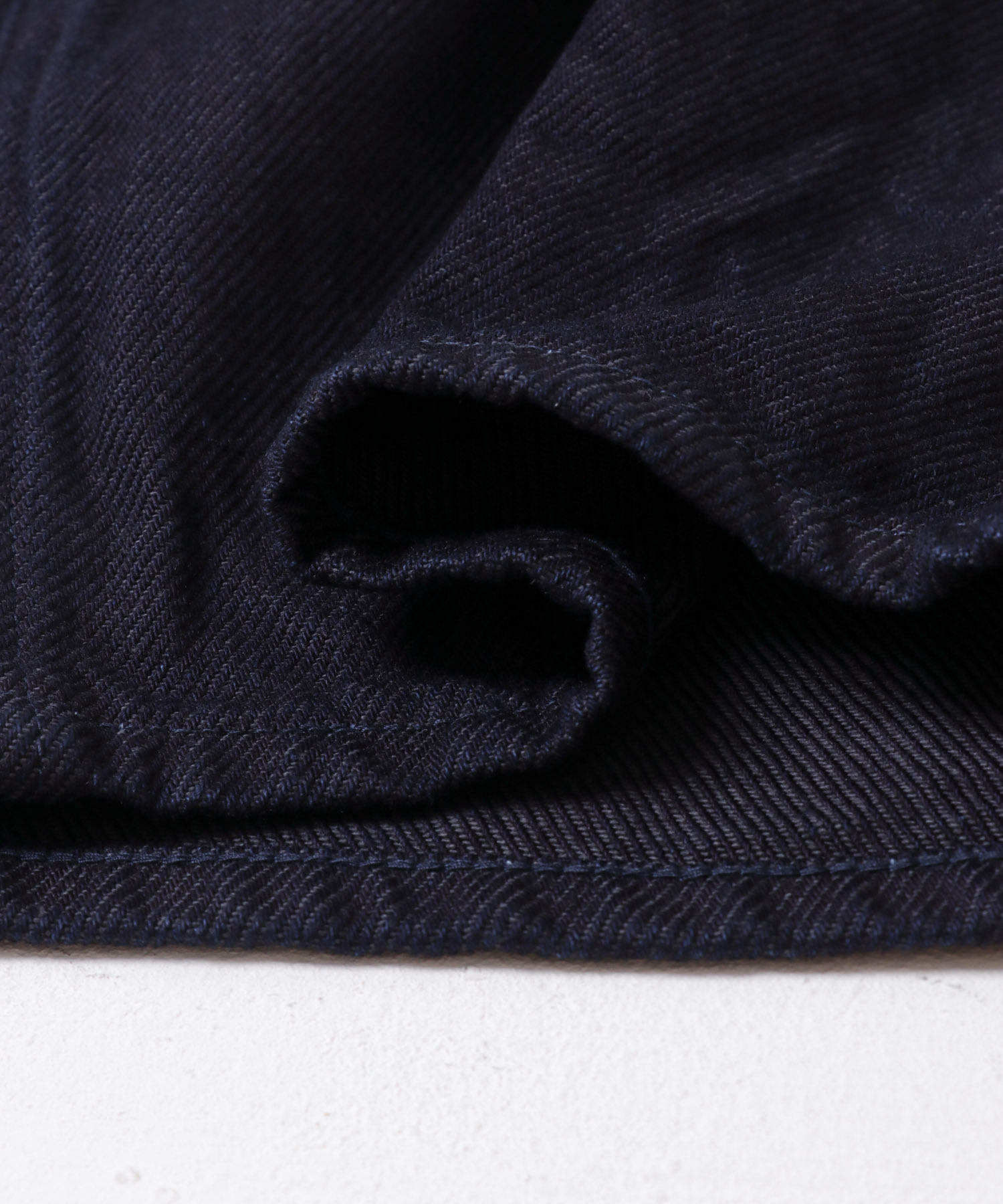 STILL BY HAND　12oz denim 1 tuck pants DARK NAVY 44