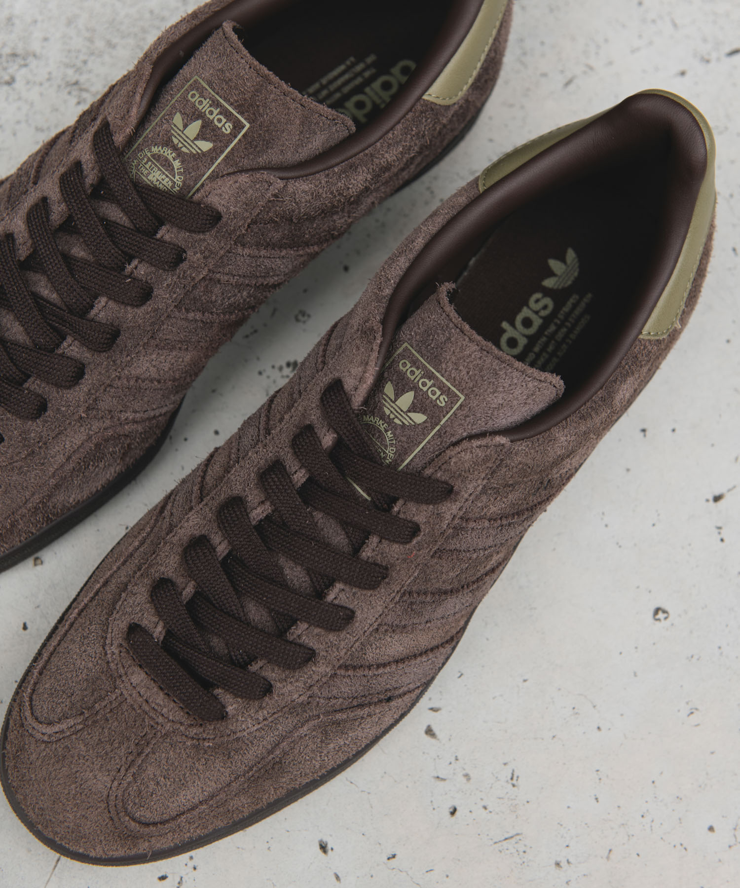 adidas　Exclusive GAZELLE INDOOR ダークブラウン 26