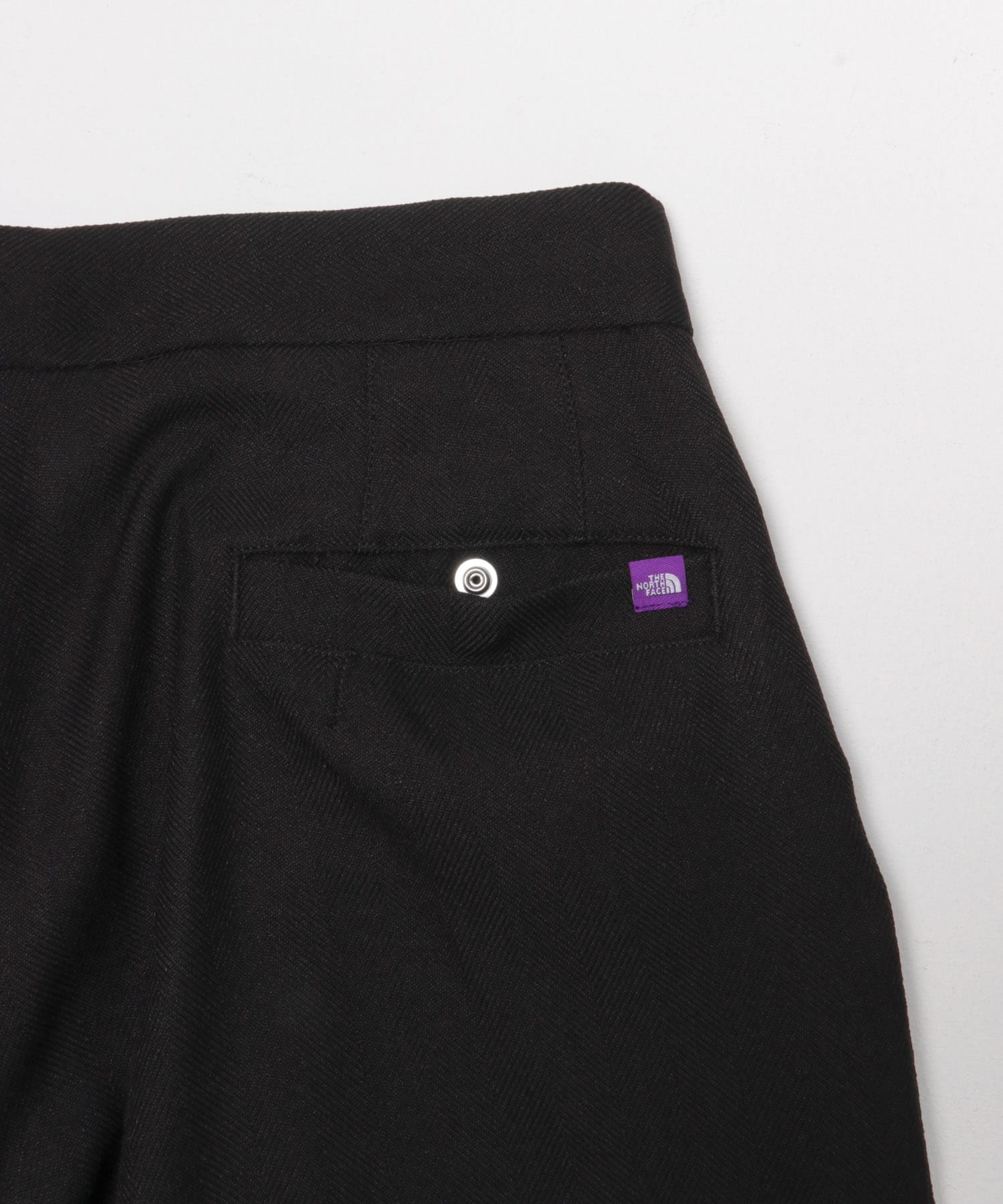 Black(K)