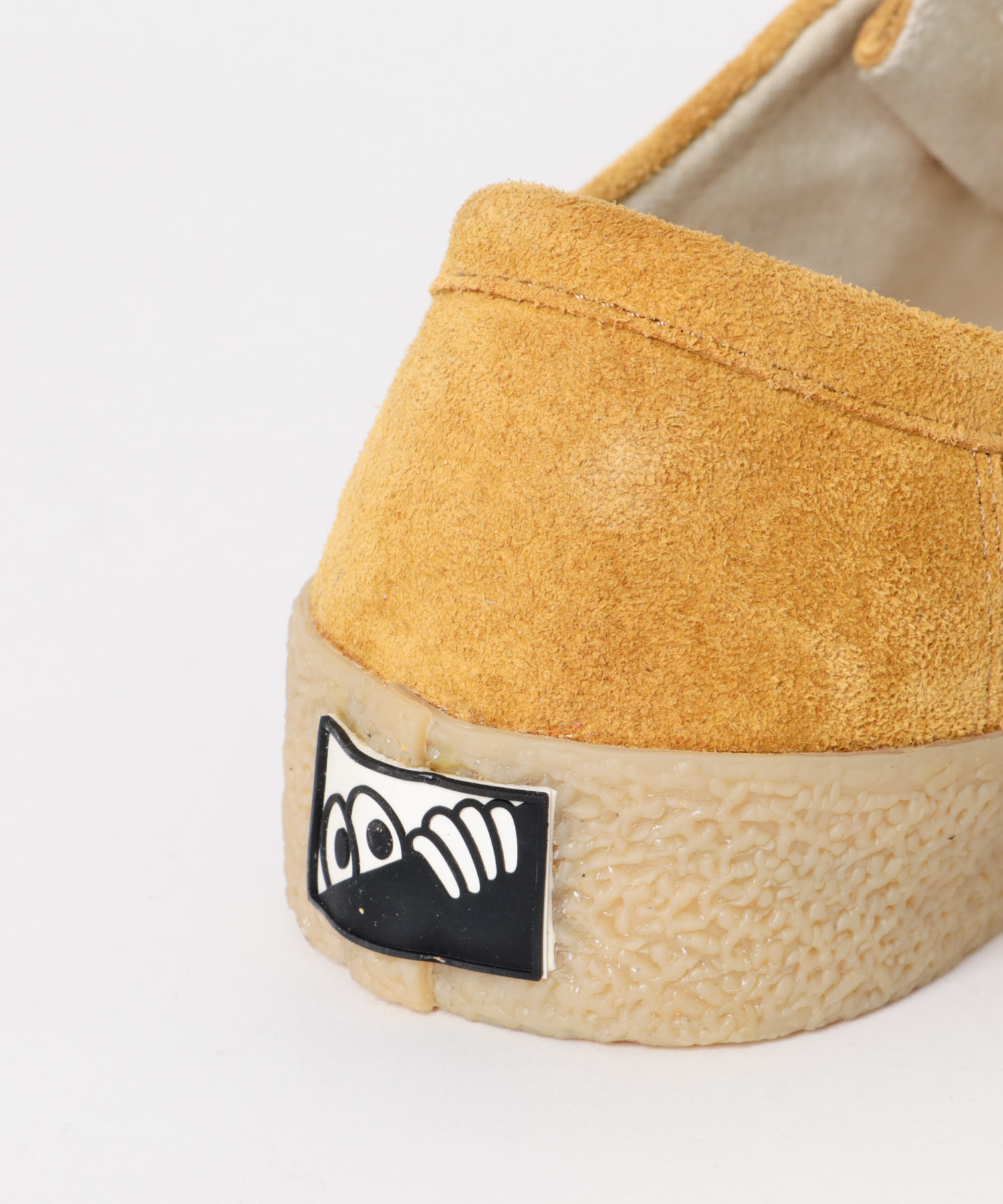 G.BRN/Gum