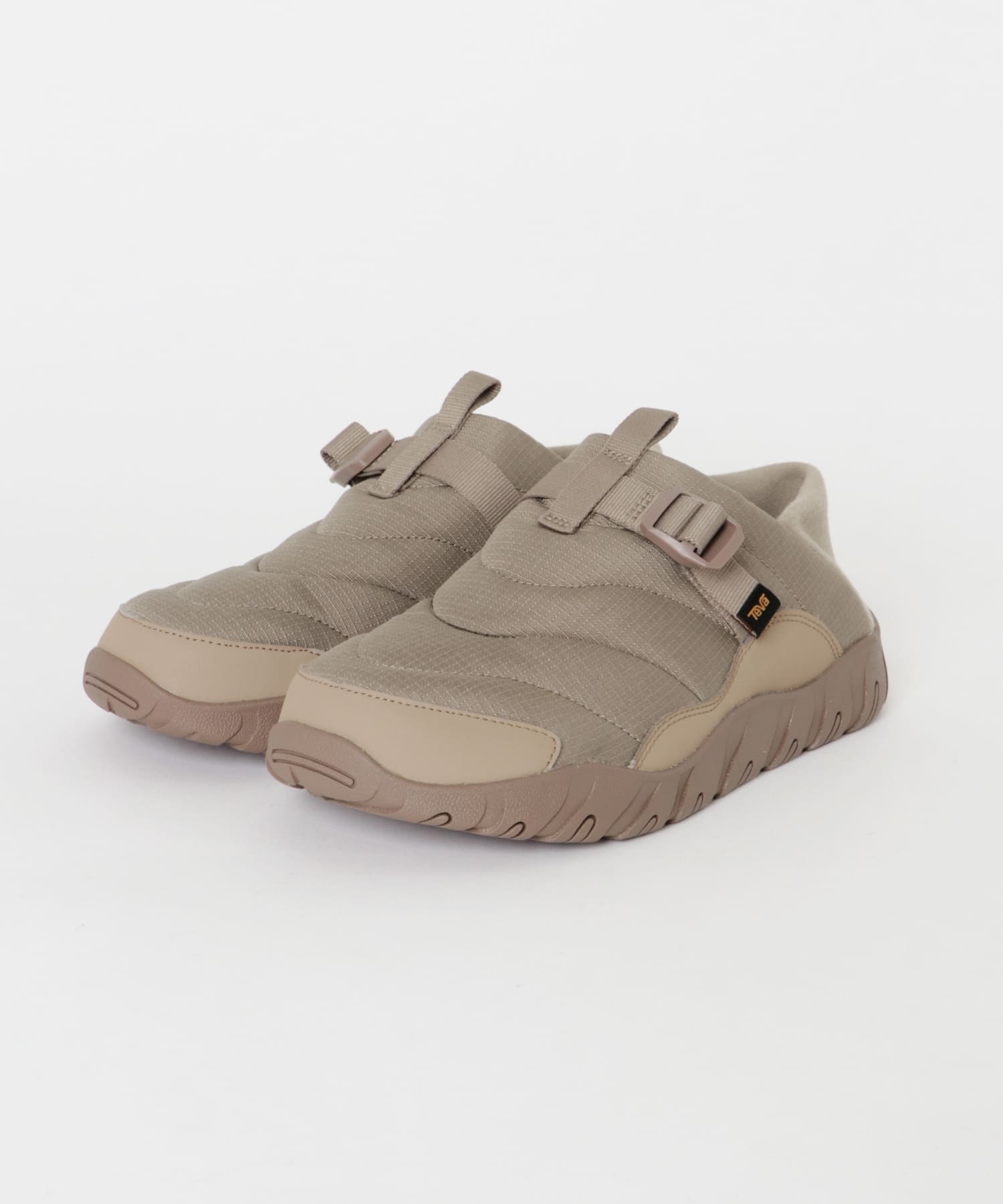 Teva　REEMBER CAMP