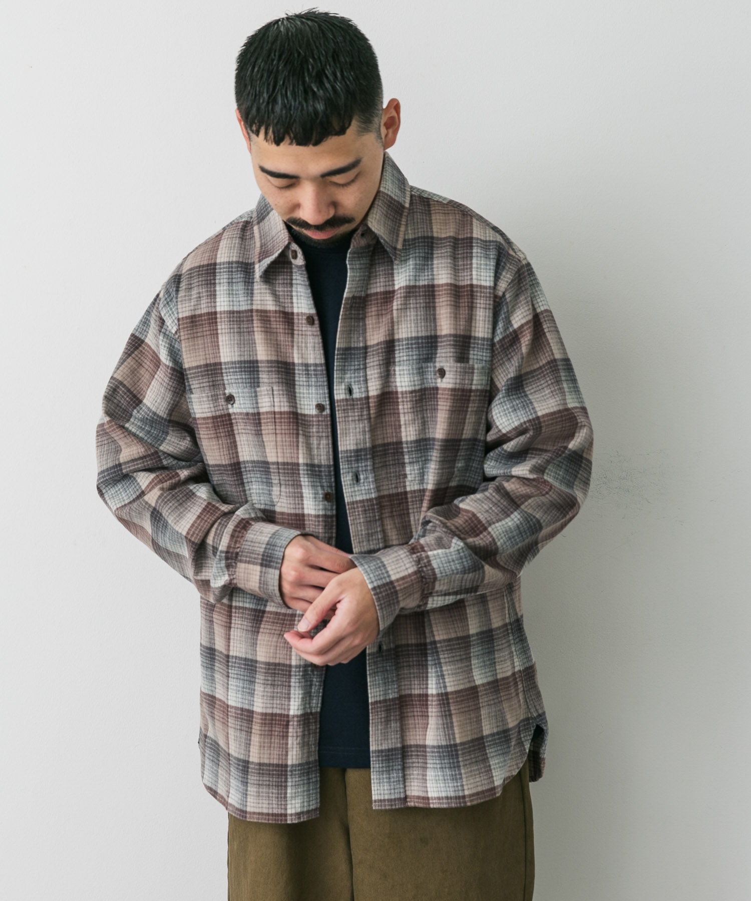 GRY/BEG