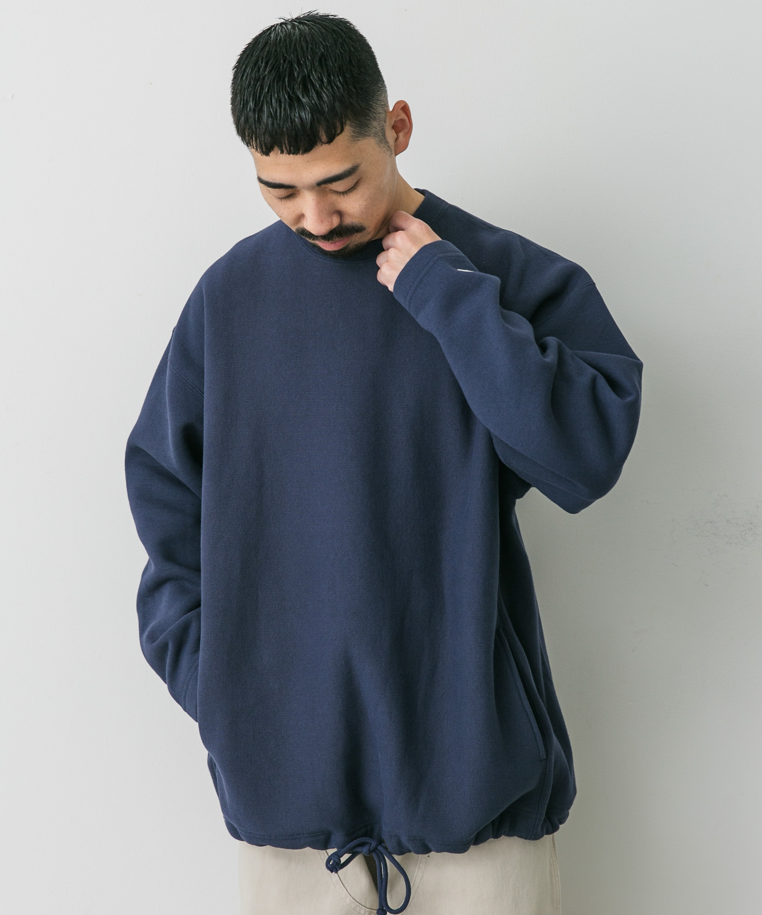 ダークネイビー