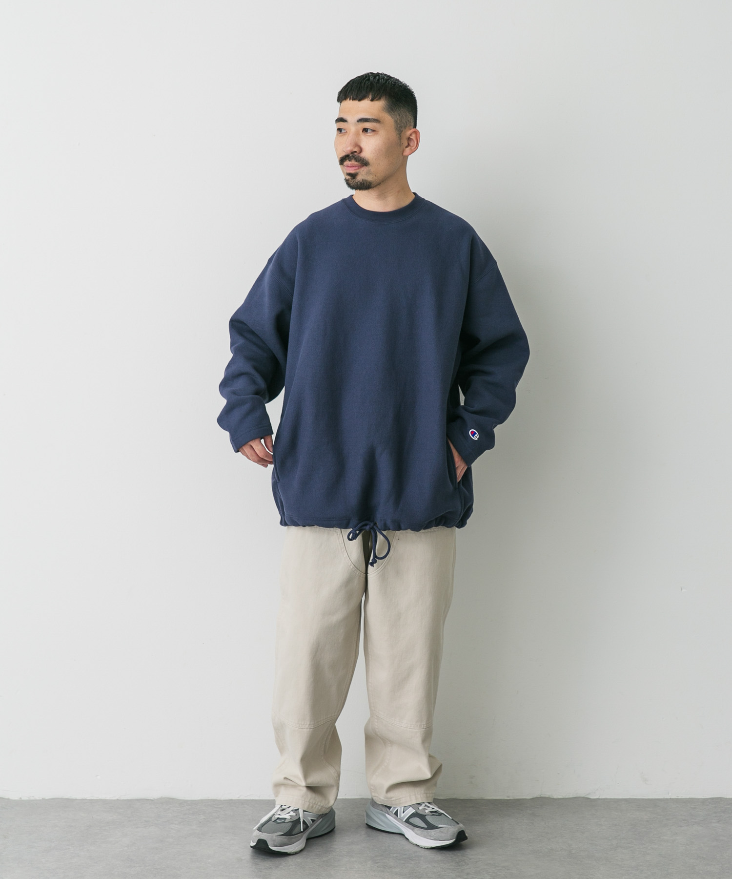 ダークネイビー