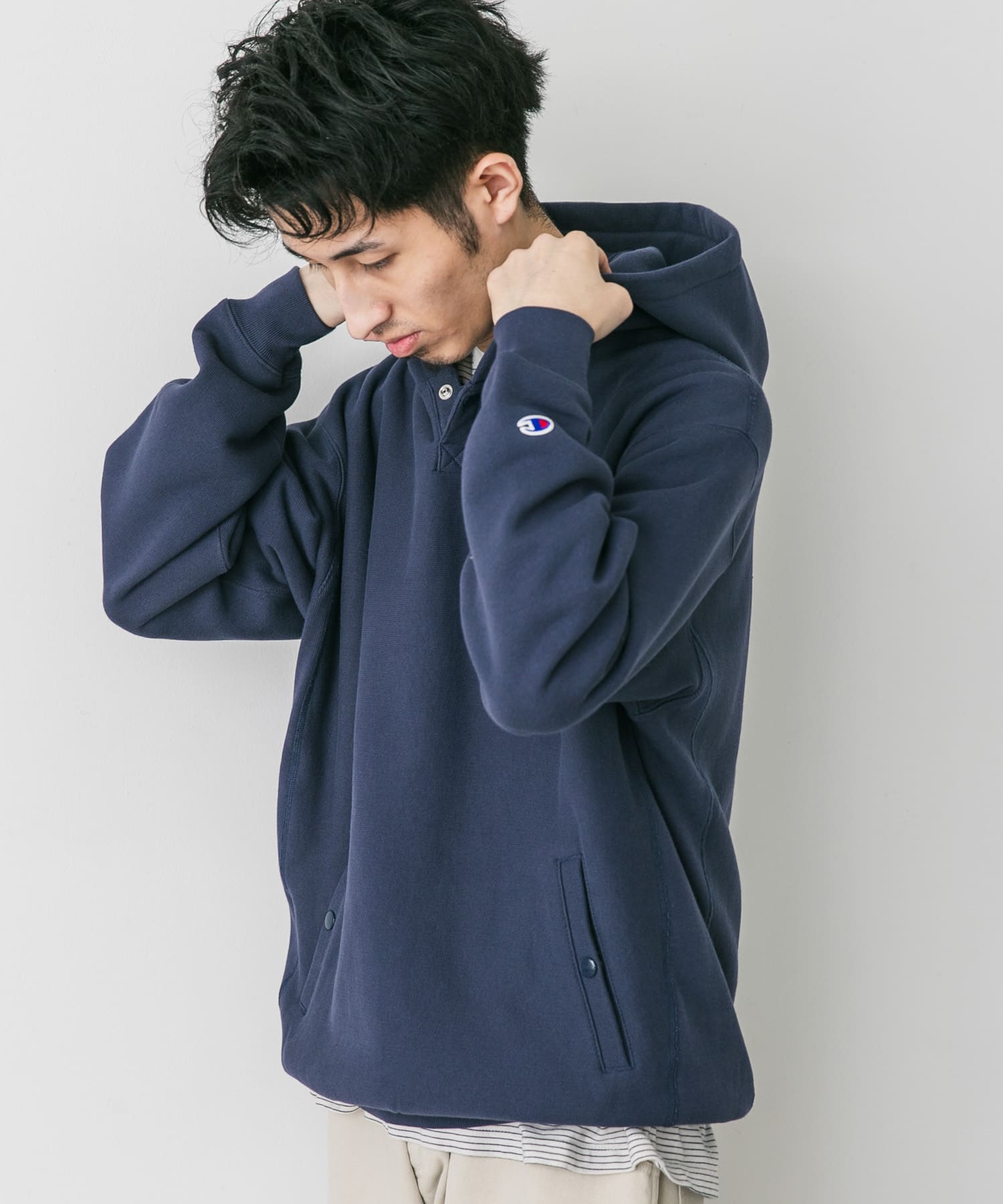 ダークネイビー