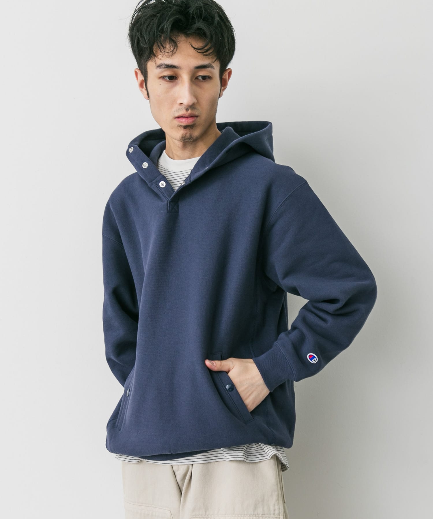 ダークネイビー