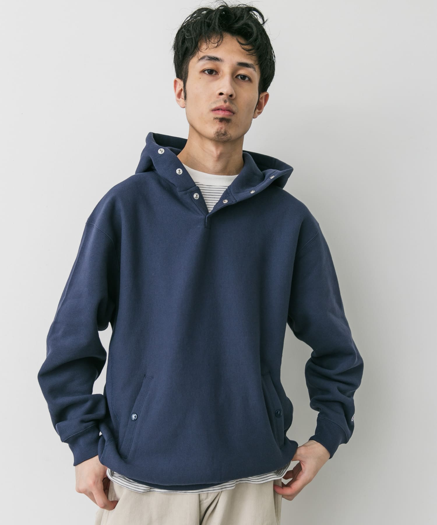 ダークネイビー