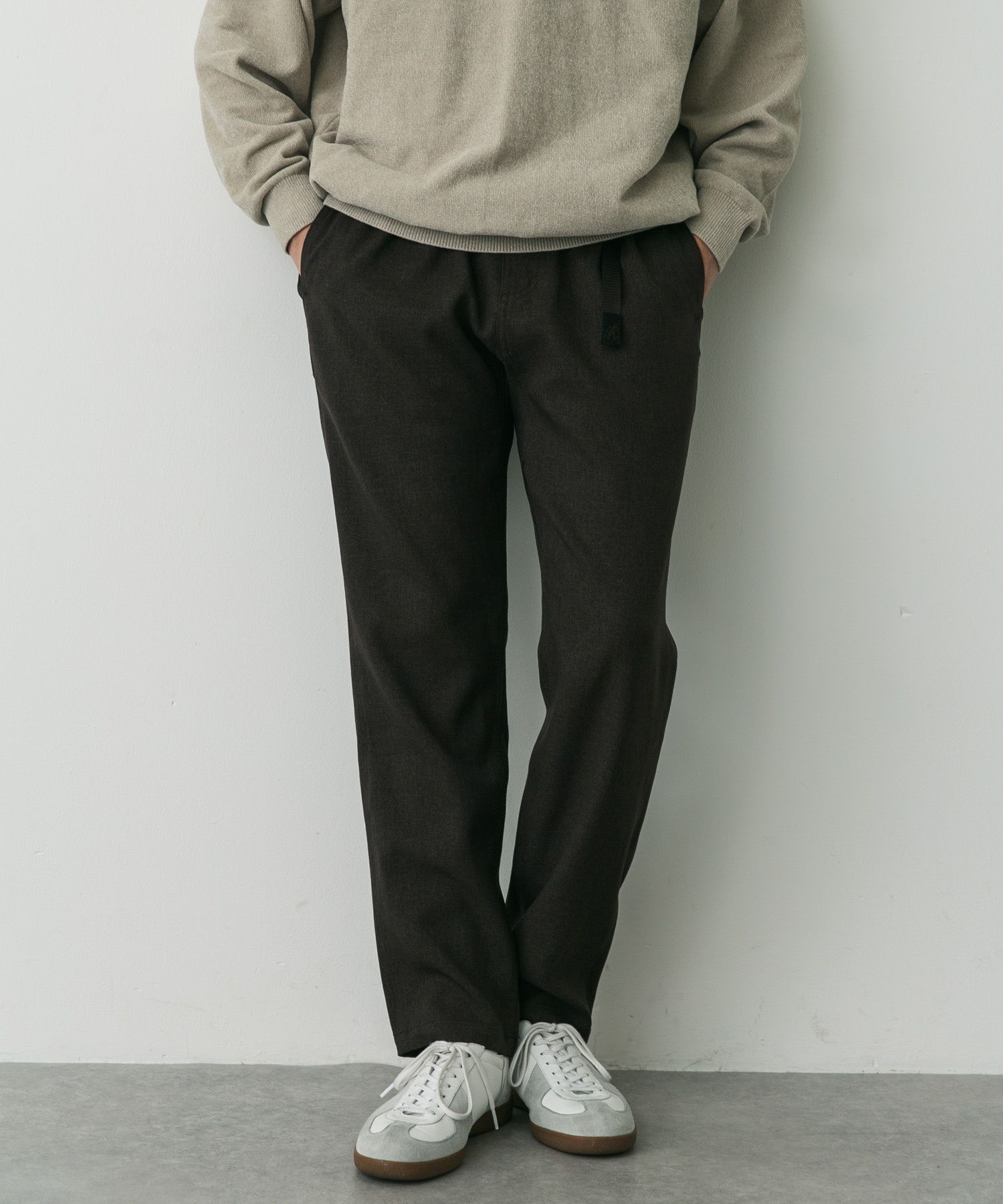 DARK BROWN