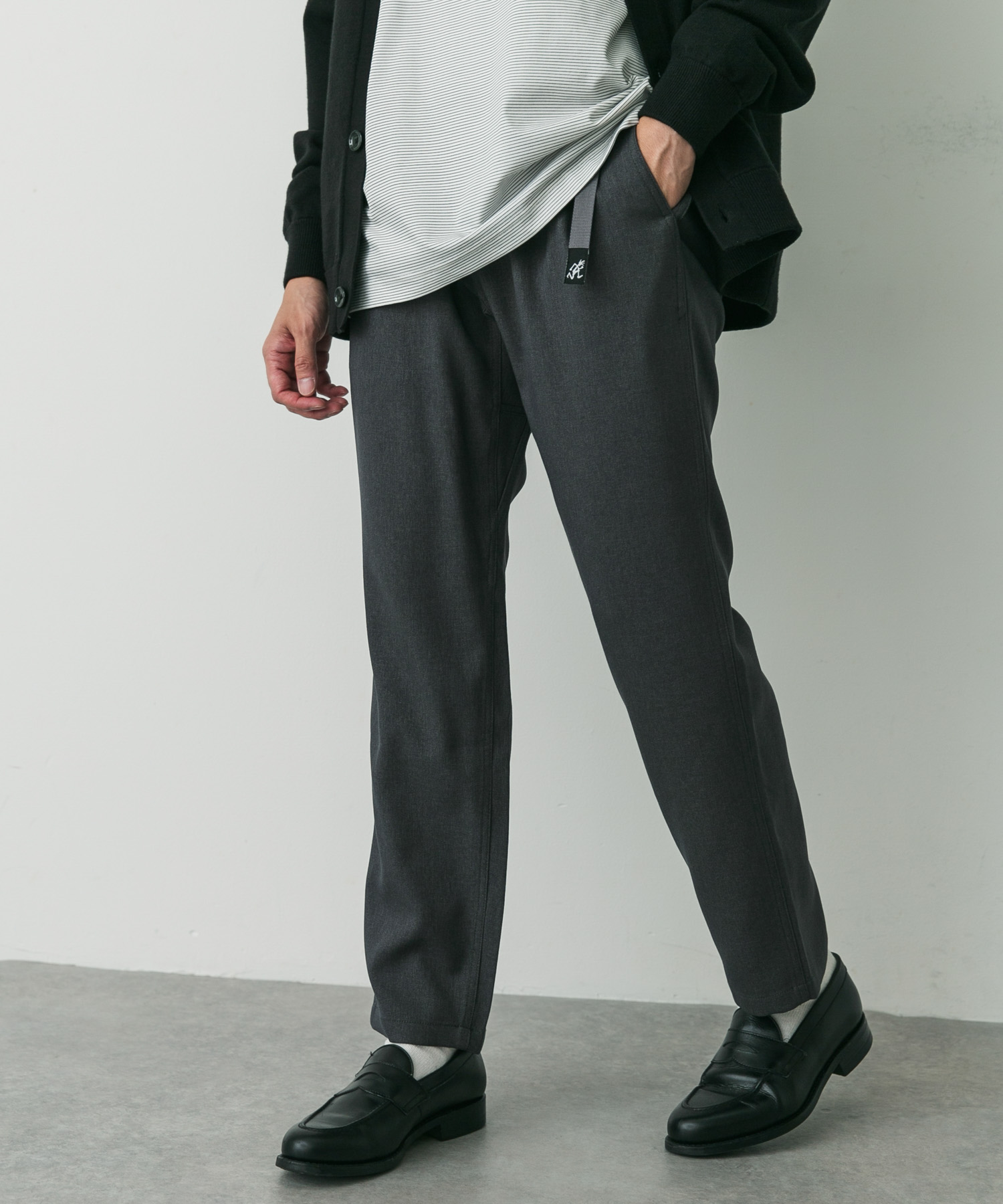 GRAY